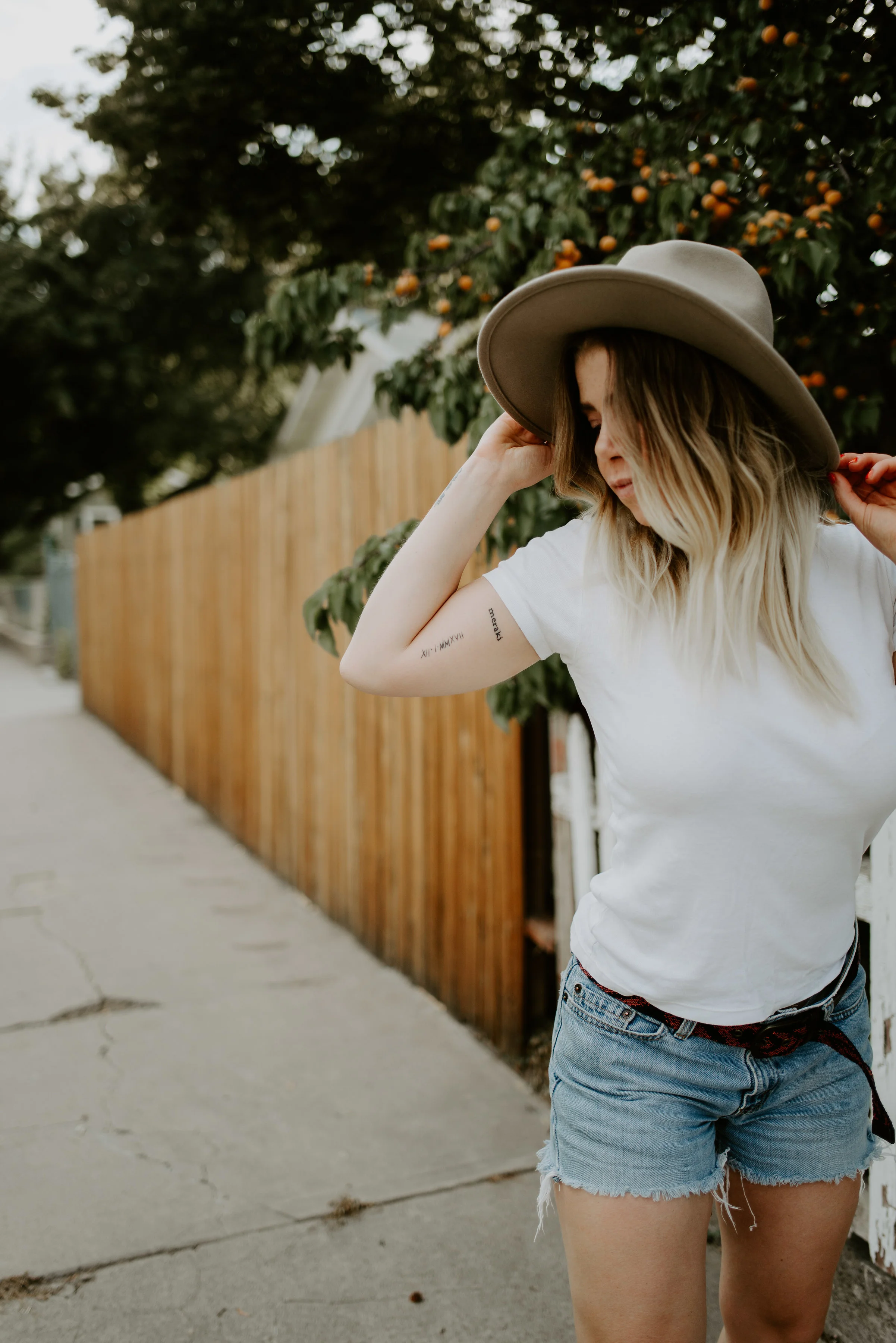 white tee image 3.jpg
