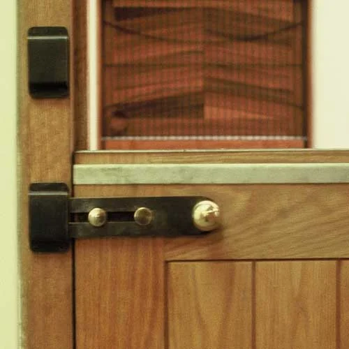 Judmont Farms, UK throw latch stall doors