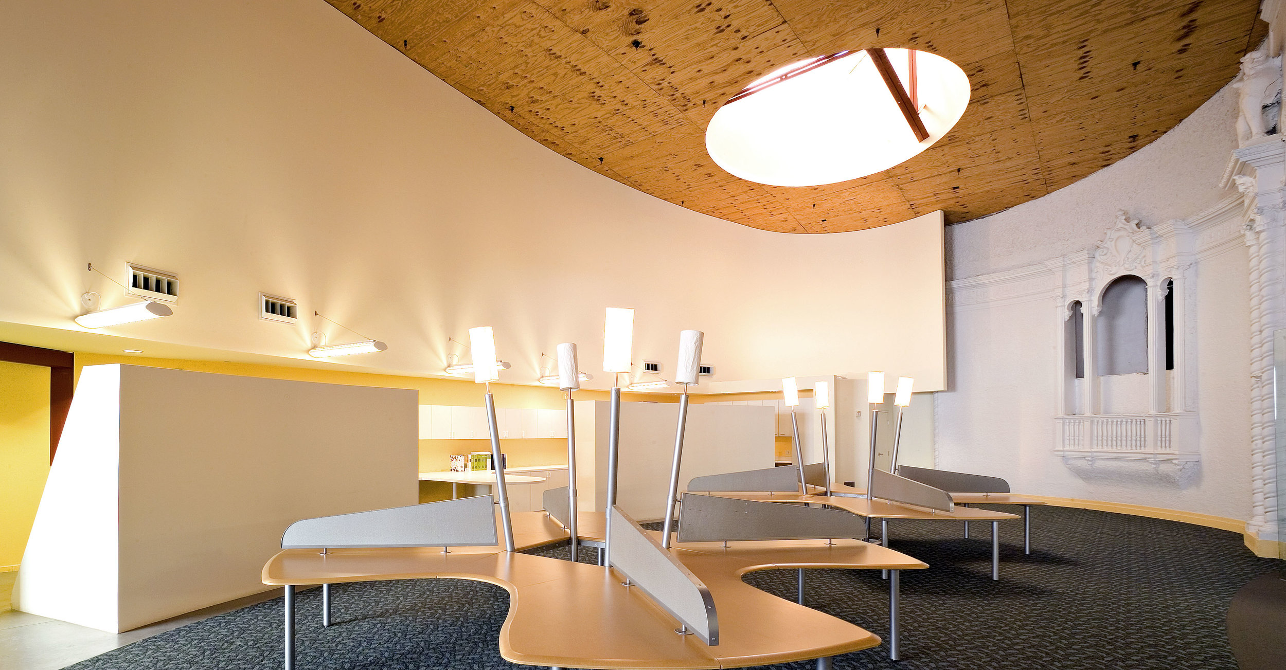 Office 01.jpg