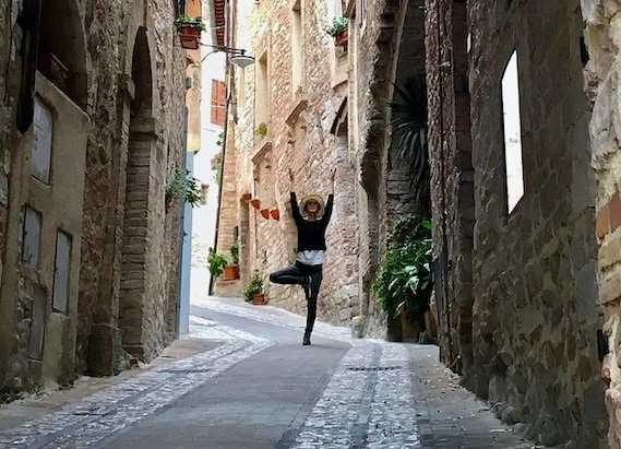 Spello Street Yogi.jpeg
