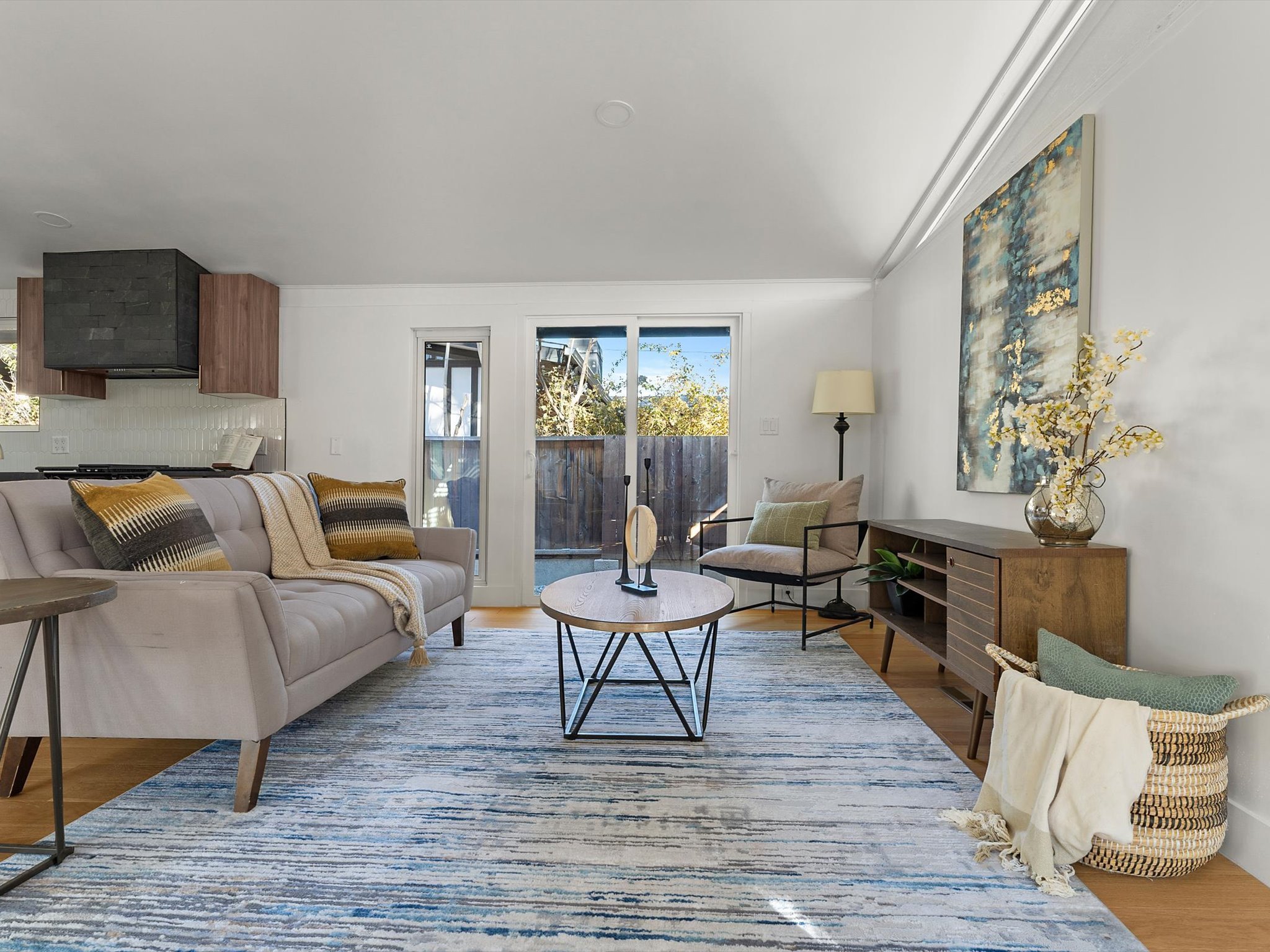 14-2315 S Newton St_13.jpg