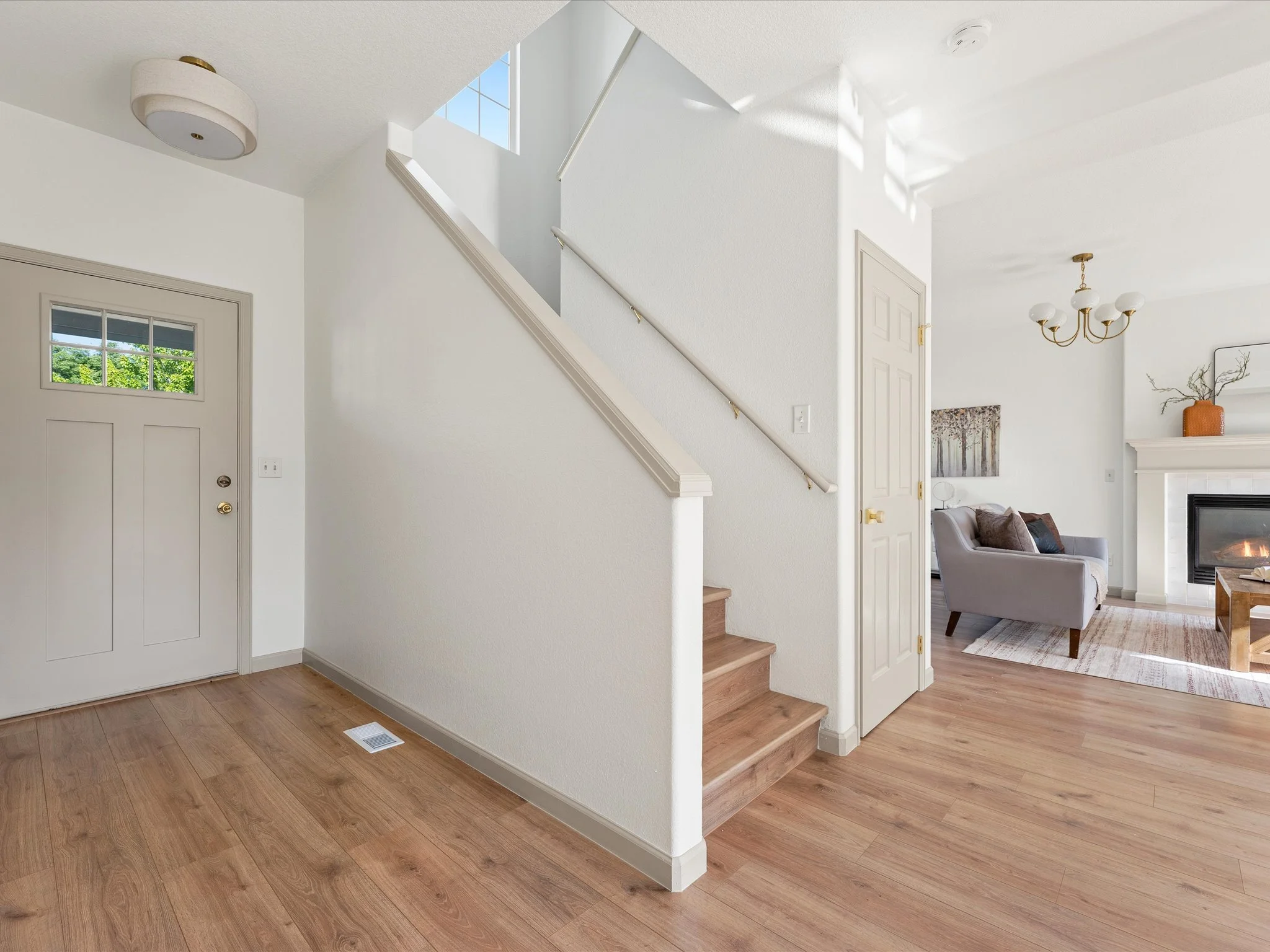 03-3356 S Nelson St_03.jpg