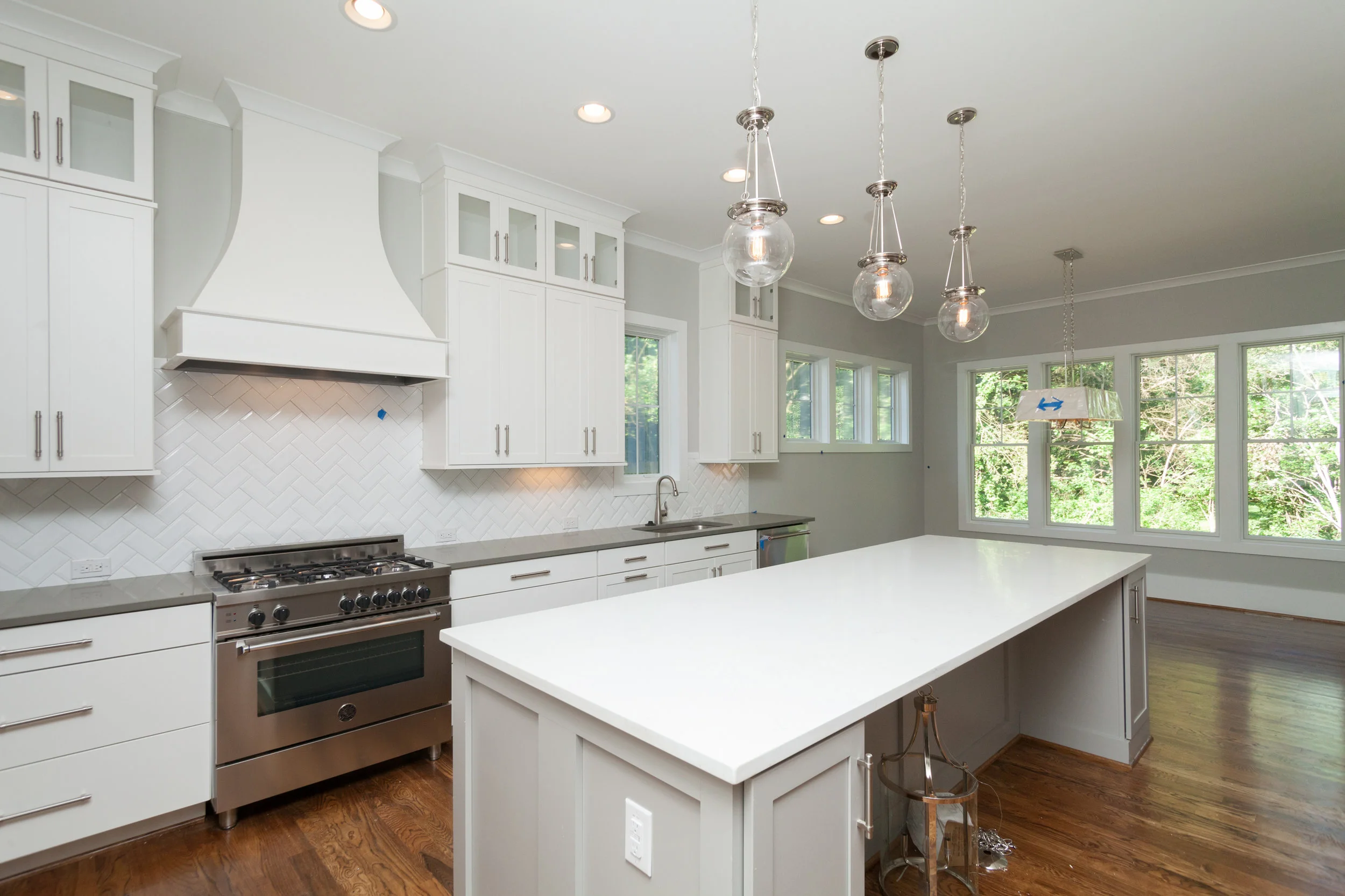 011_Kitchen.jpg