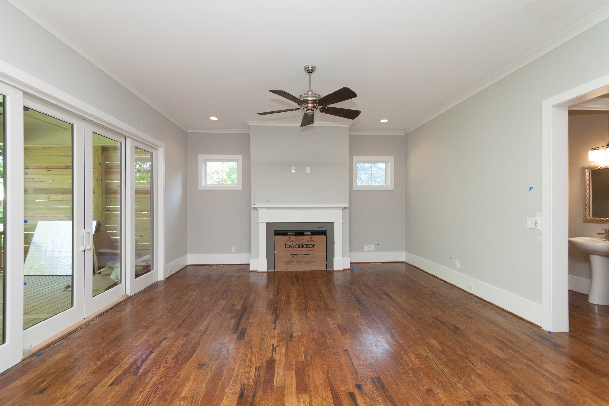 013_Family Room.jpg