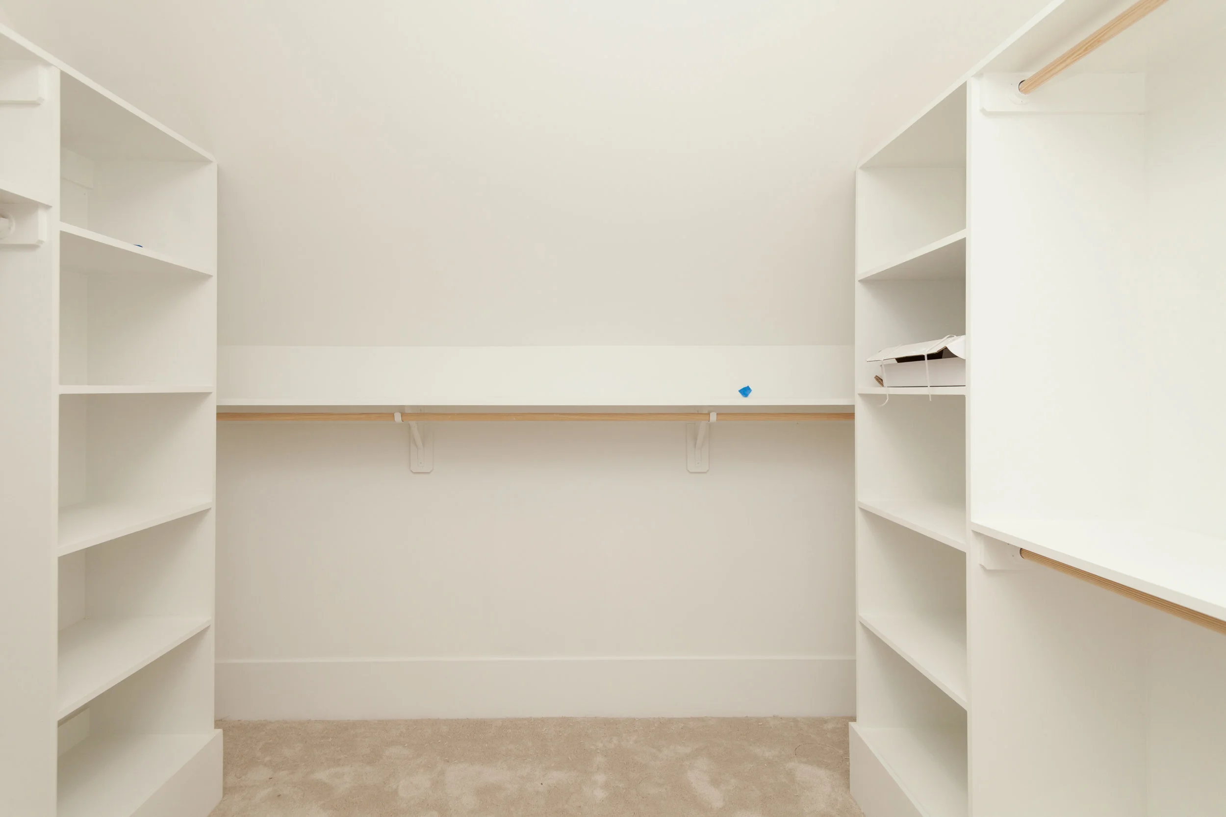 020_Master Bedroom Closet.jpg