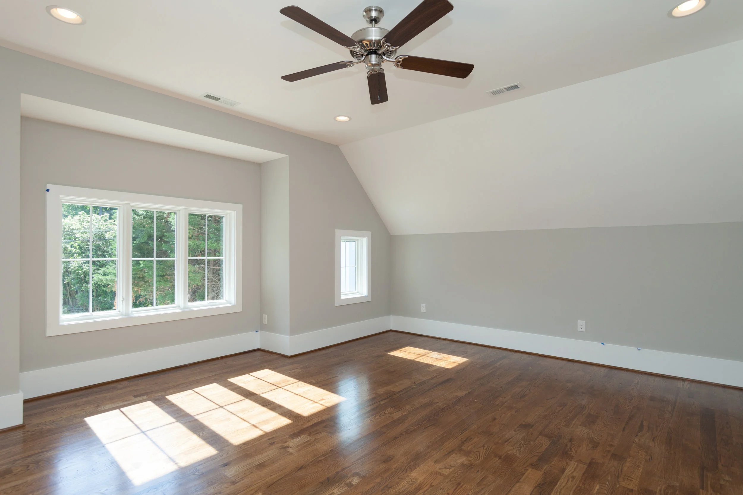 032_Bonus Bedroom.jpg