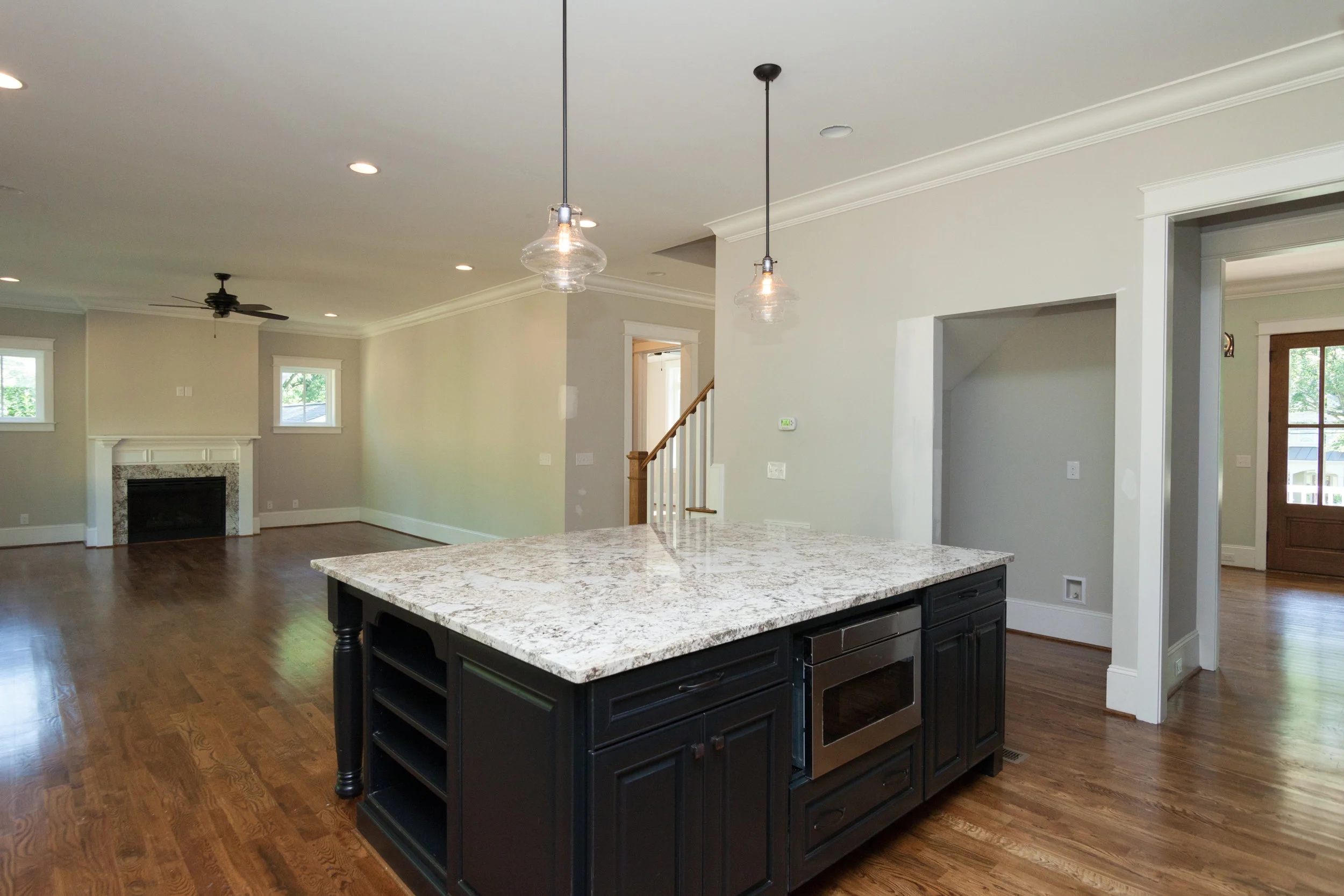 011_Open Kitchen.jpg