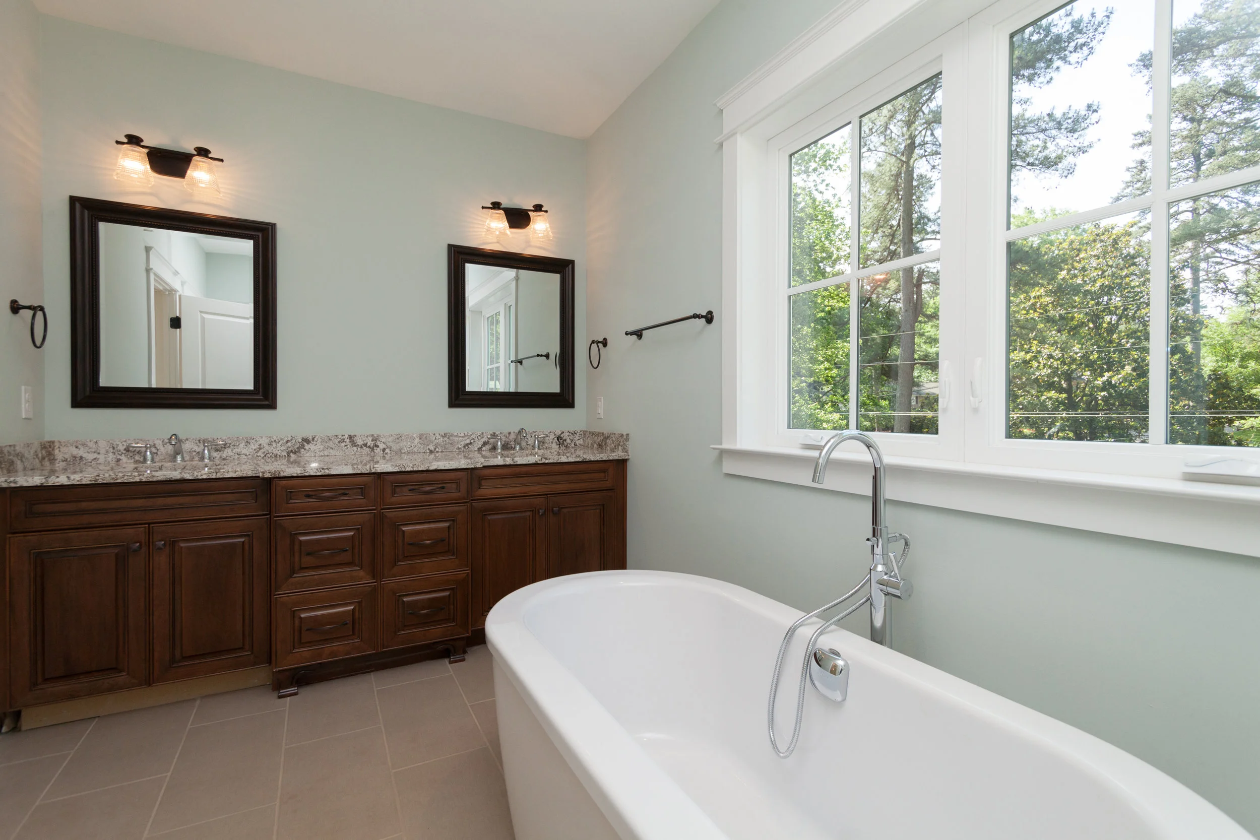 021_Master Bathroom.jpg