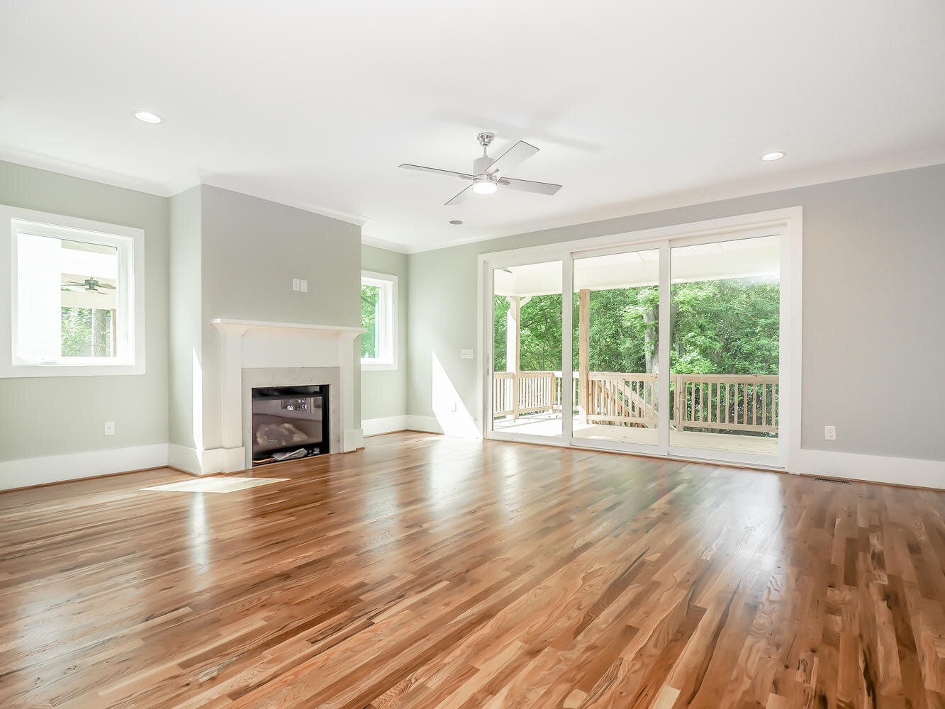 315 Grand Ave Raleigh NC 27606-large-018-041-12 Grand Ave18-1334x1000-72dpi.jpg