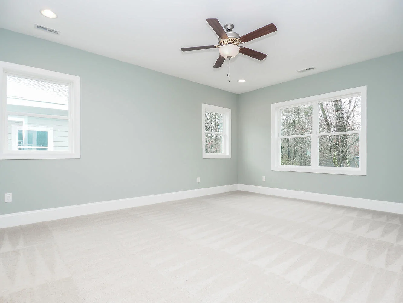 5025 Centerbud Place Raleigh-large-023-024-Centerbud Pl23-1334x1000-72dpi.jpg