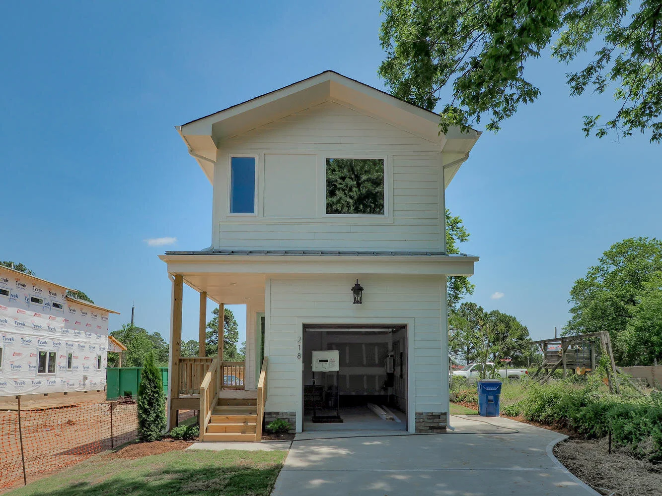 218 Grand Ave Raleigh NC 27606-large-002-011-Grand Ave2-1334x1000-72dpi.jpg