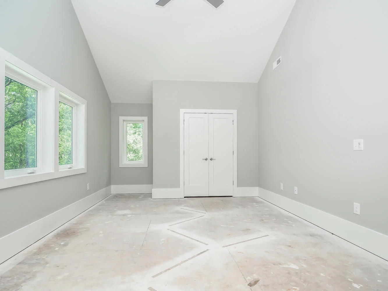 315 Grand Ave Raleigh NC 27606-large-027-015-12 Grand Ave27-1334x1000-72dpi.jpg