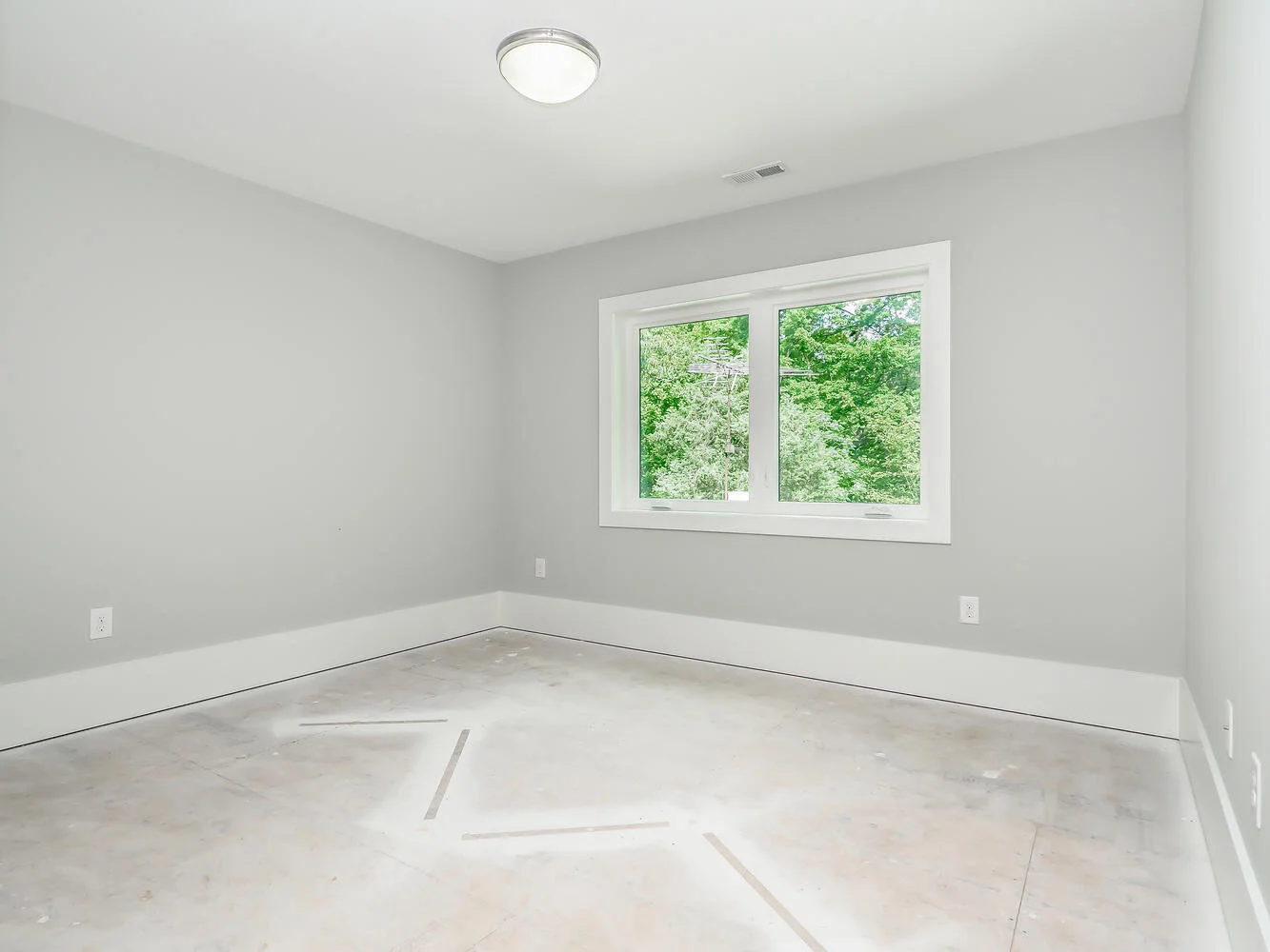 315 Grand Ave Raleigh NC 27606-large-028-010-12 Grand Ave28-1334x1000-72dpi.jpg