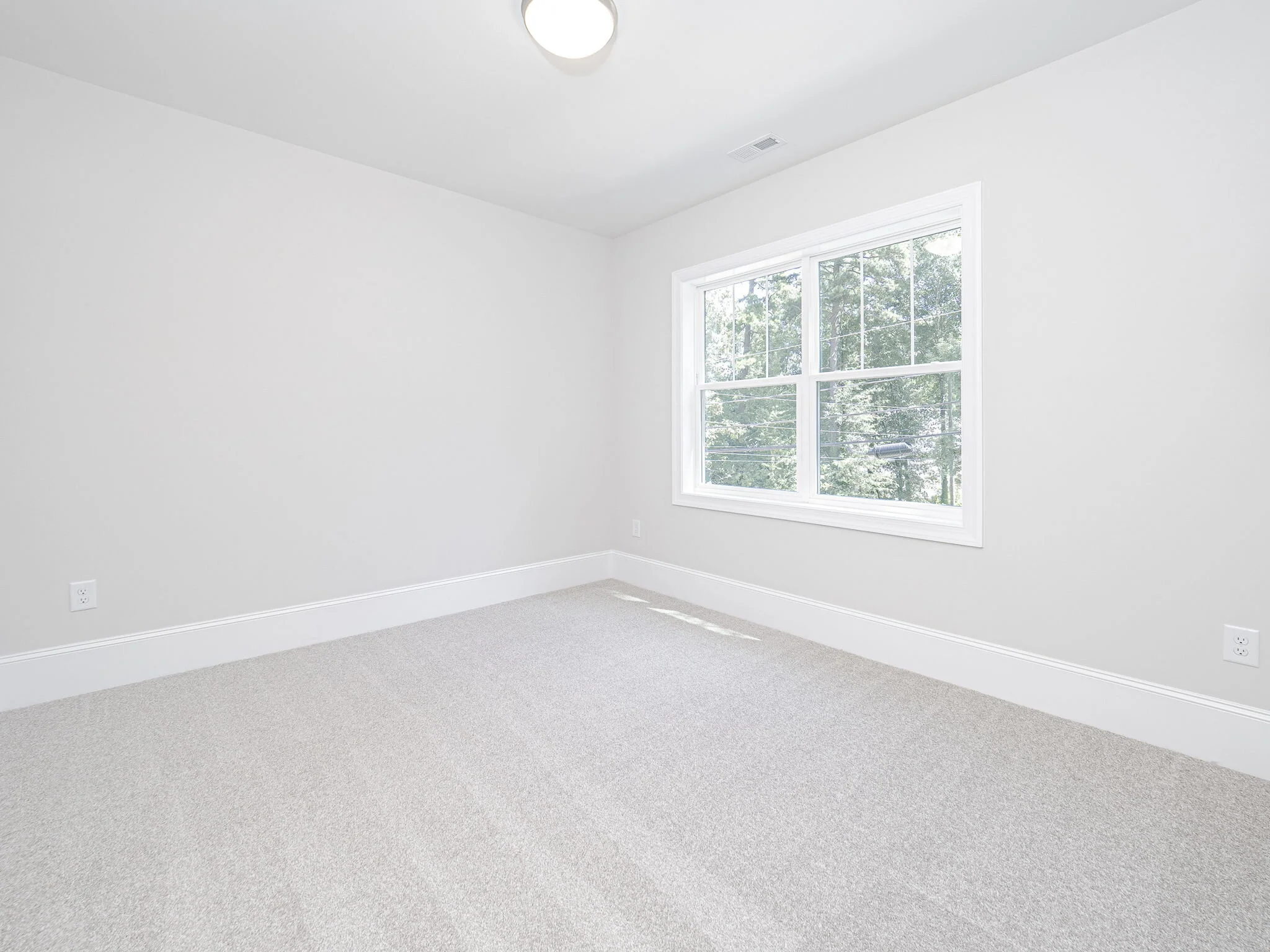 27-web-or-mls-4901 Trek Lane-20.jpg