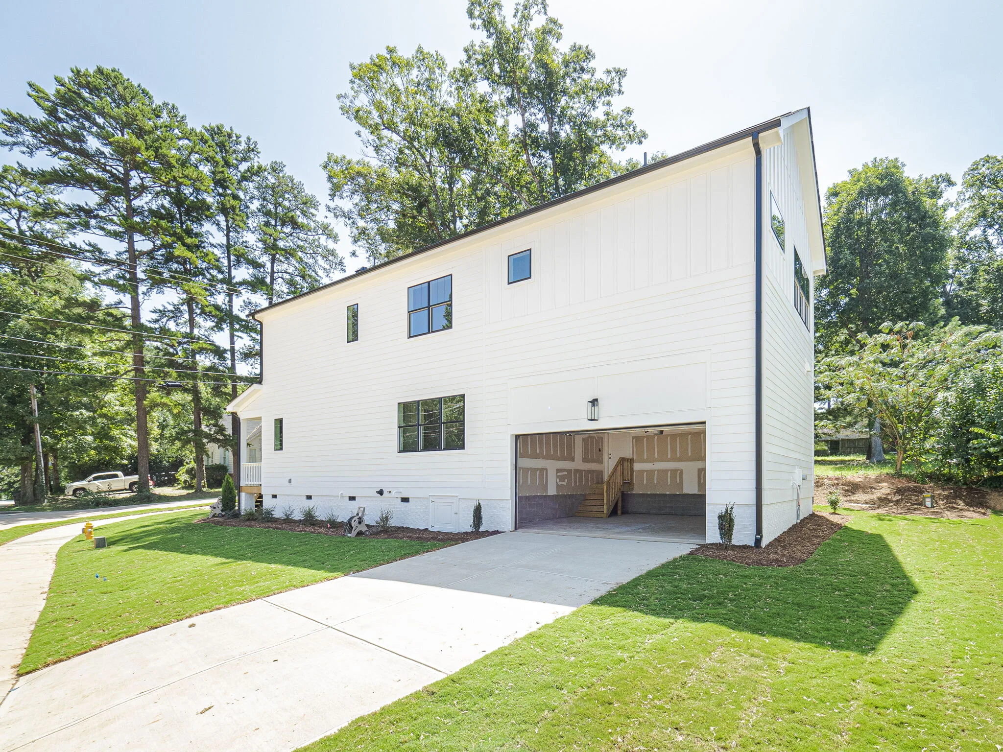 38-web-or-mls-4901 Trek Lane-34.jpg