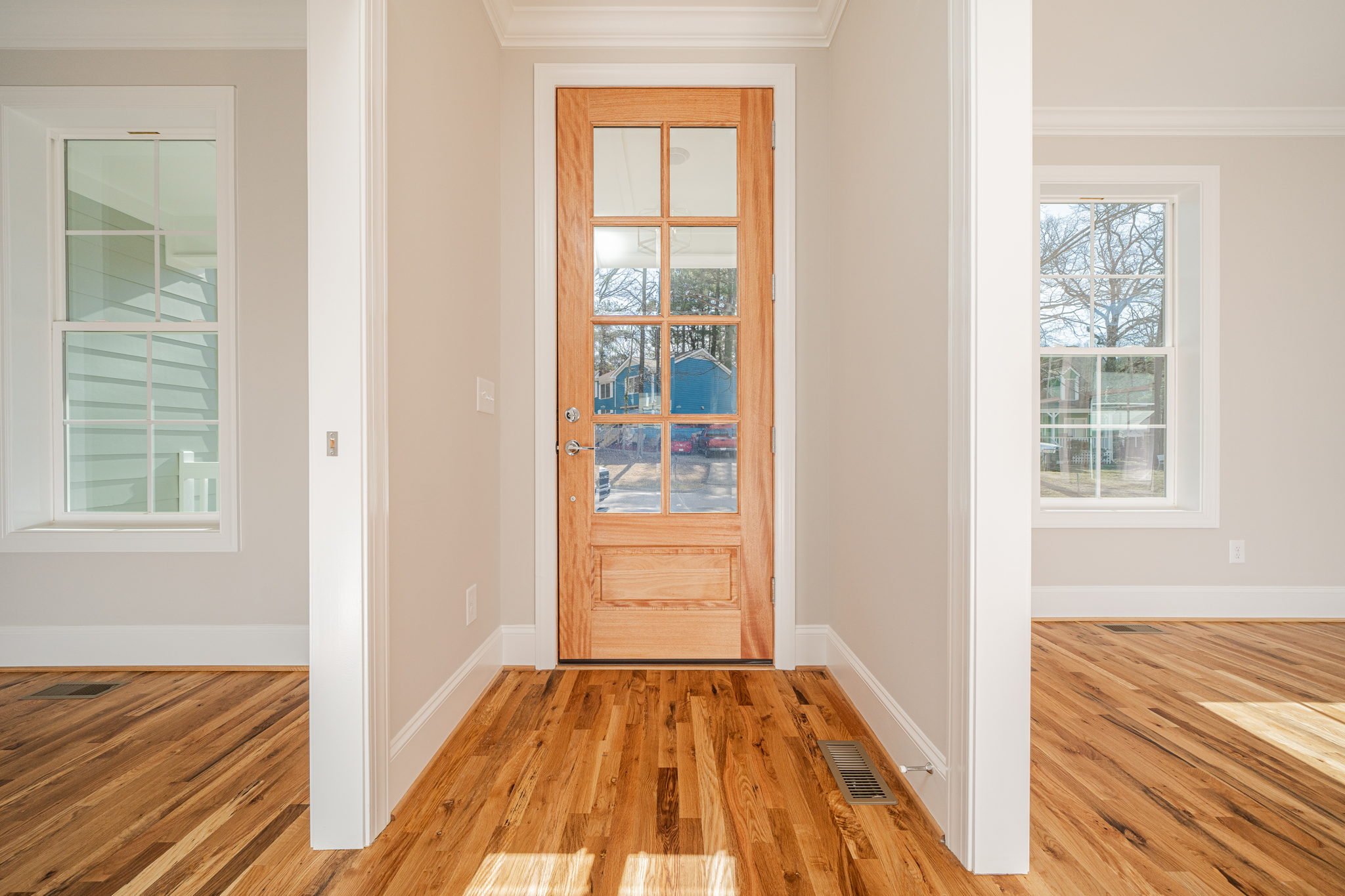 9-web-or-mls-740 Grove-1.jpg