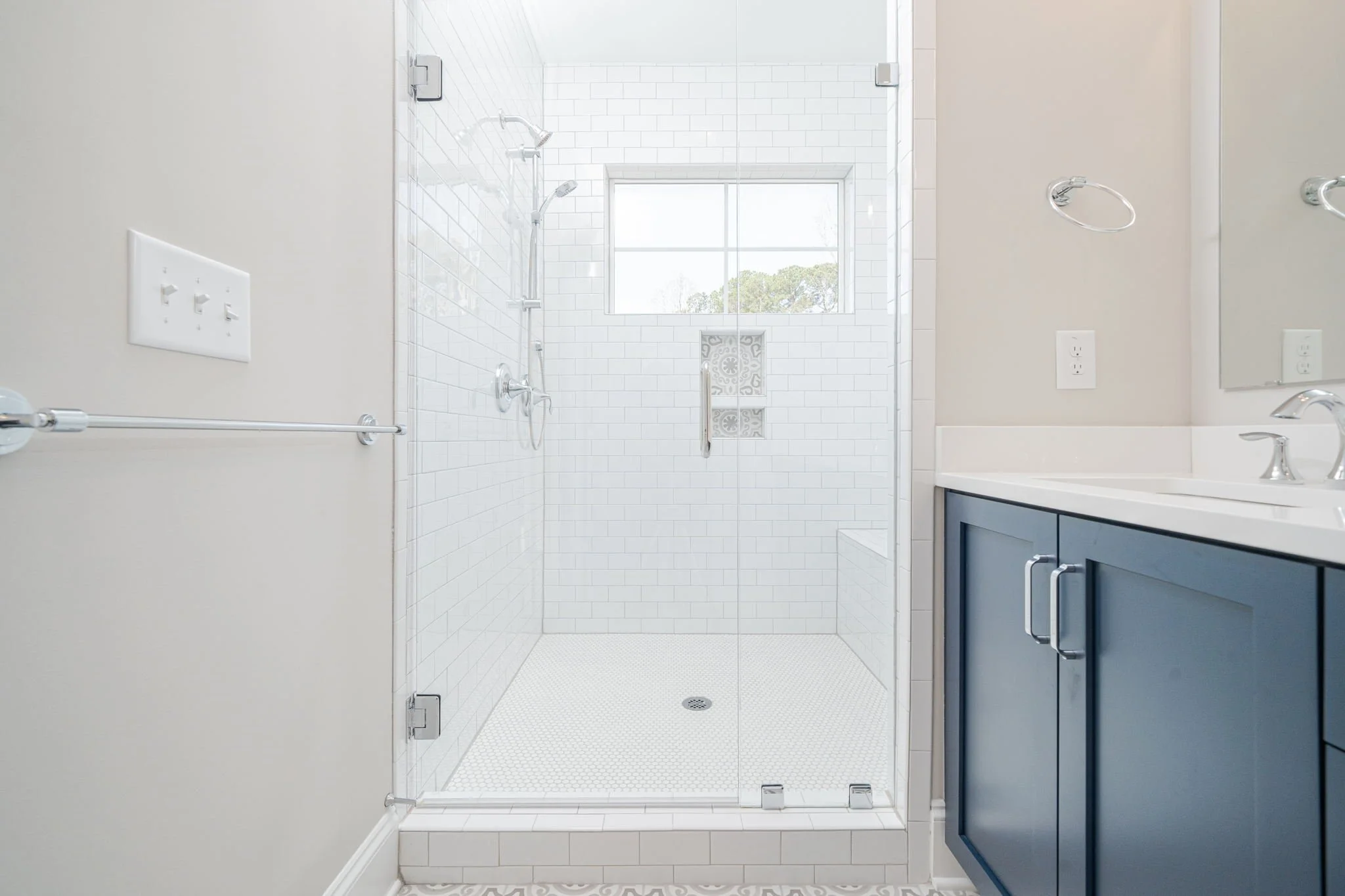 38-web-or-mls-740 Grove-30.jpg