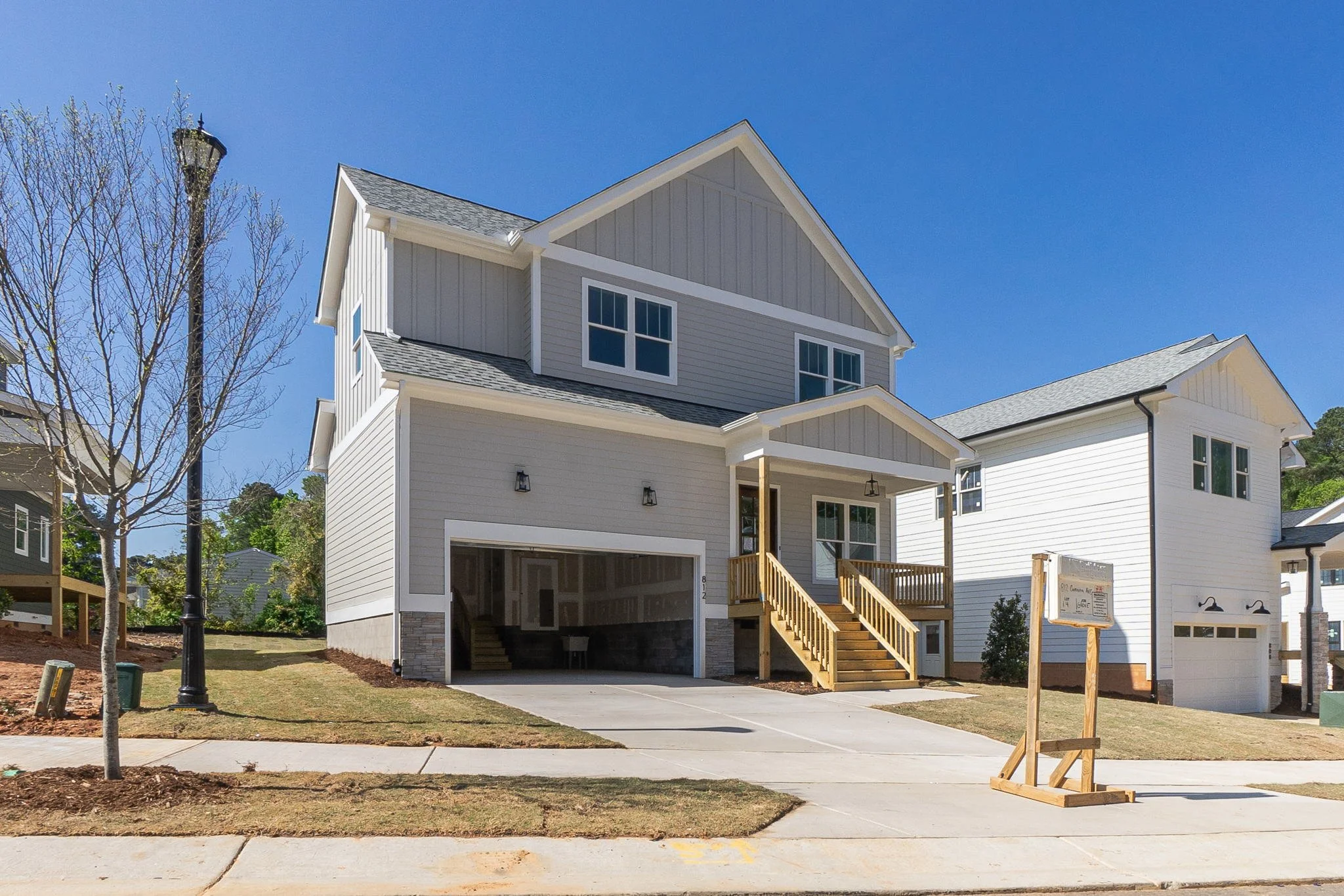 3-web-or-mls-812 Carolina Ave-3.jpg