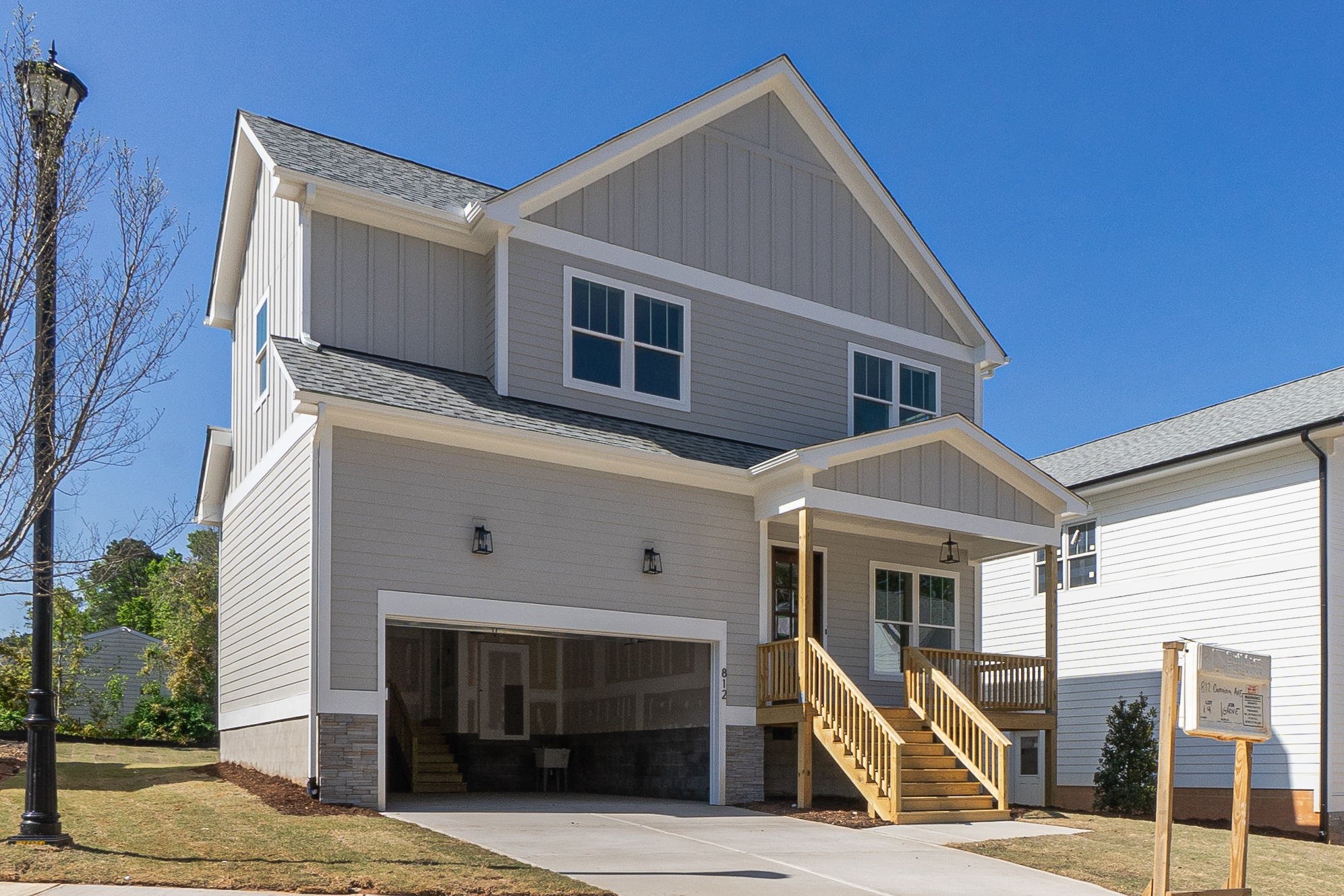 4-web-or-mls-812 Carolina Ave-4.jpg