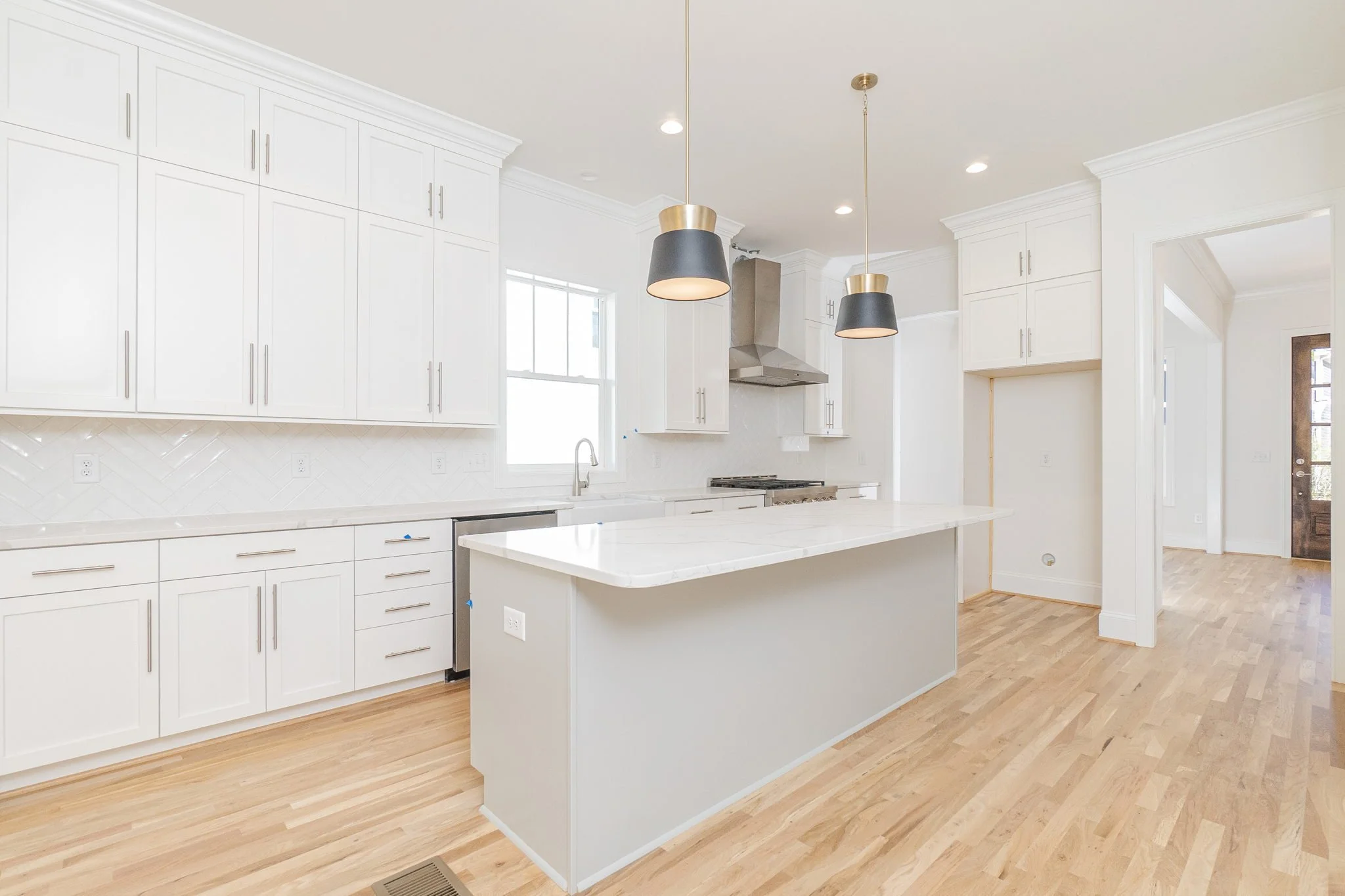 14-web-or-mls-812 Carolina Ave-25.jpg
