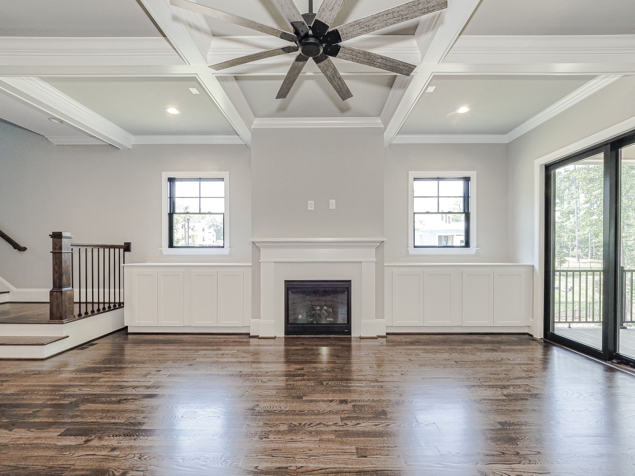 10-web-or-mls-5212 Alva Dr-5.jpg