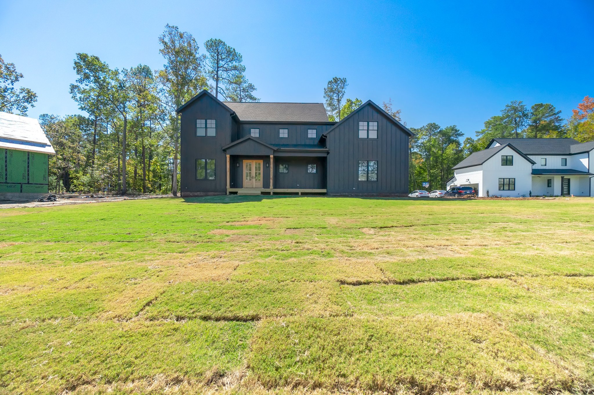 1-web-or-mls-5221 Alva Drive-1.jpg