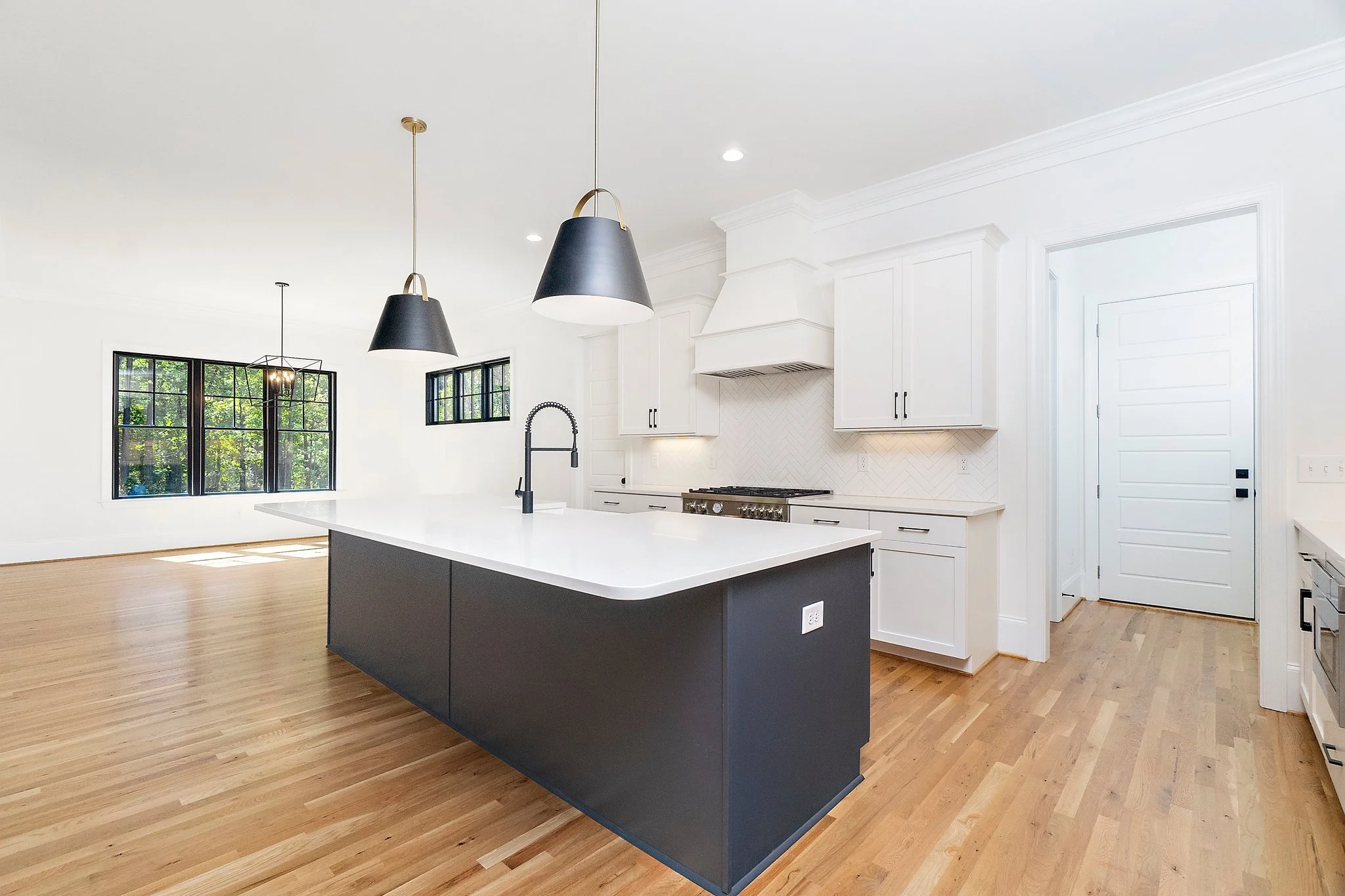 12-web-or-mls-5221 Alva Drive-22.jpg