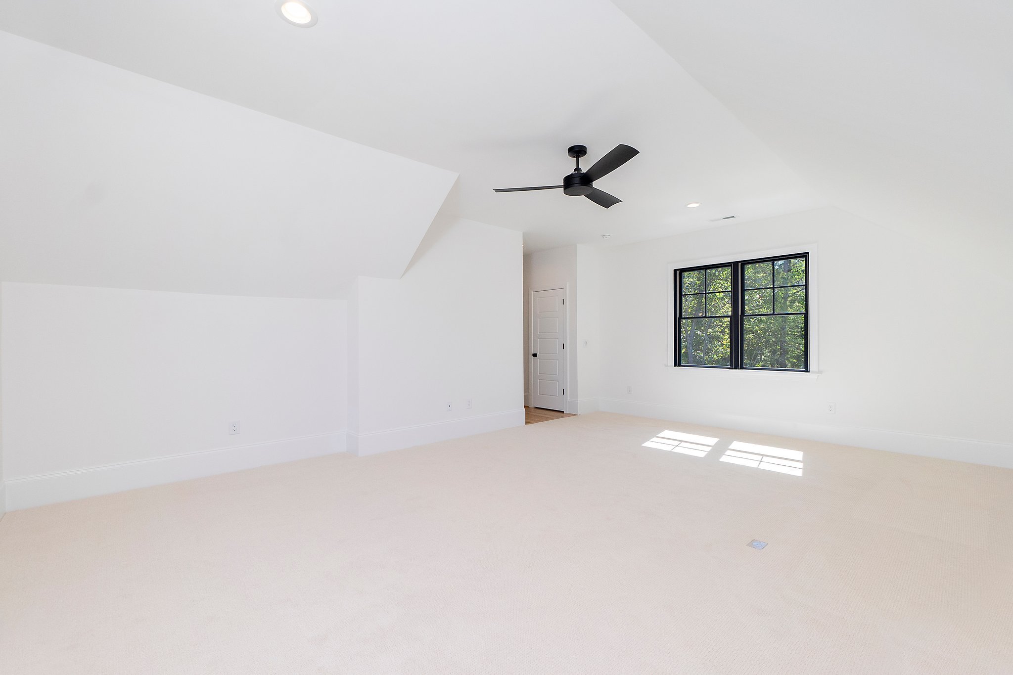 36-web-or-mls-5221 Alva Drive-46.jpg