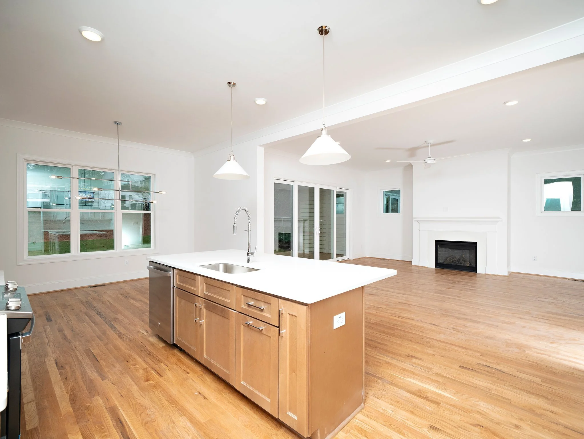 18-web-or-mls-1227 Chaney-14.jpg