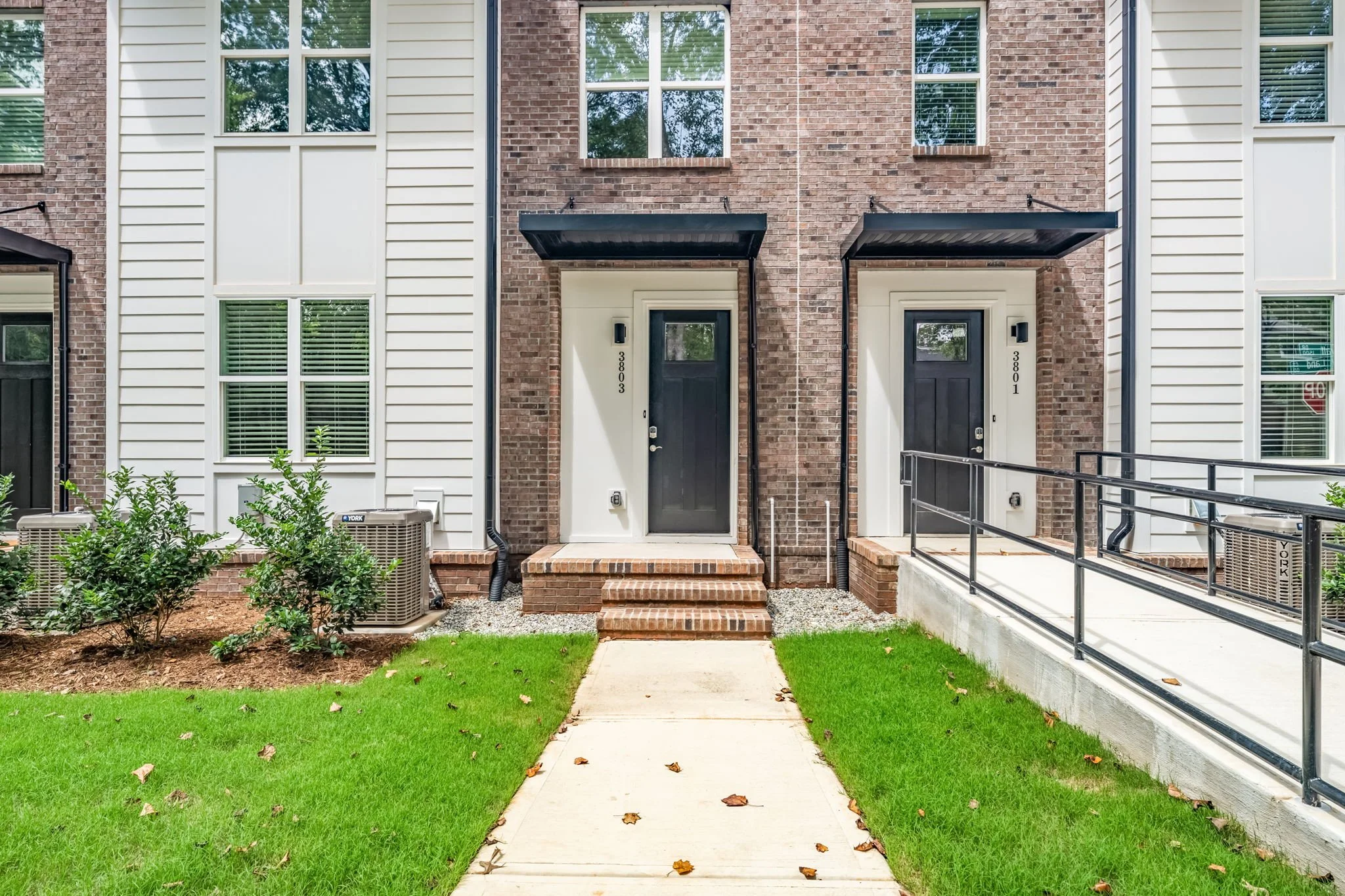 1-web-or-mls-3803 Sperry Land.jpg