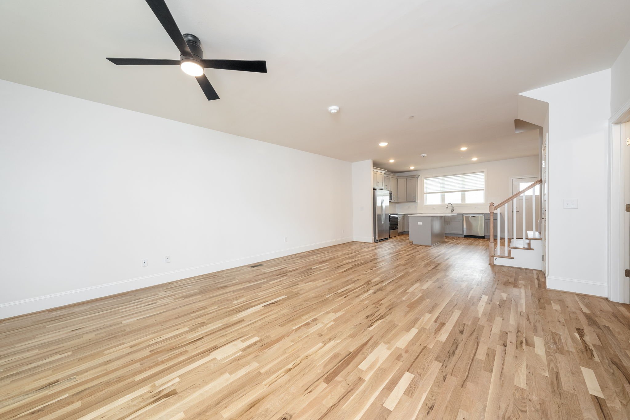 6-web-or-mls-3803 Sperry Land-3.jpg