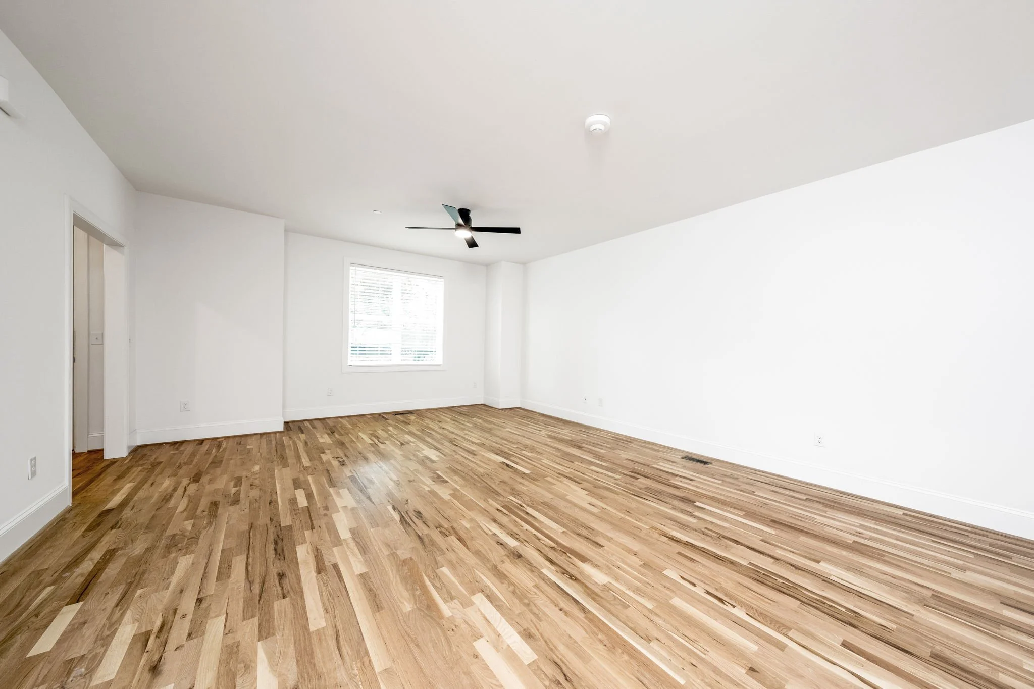 10-web-or-mls-3803 Sperry Land-7.jpg