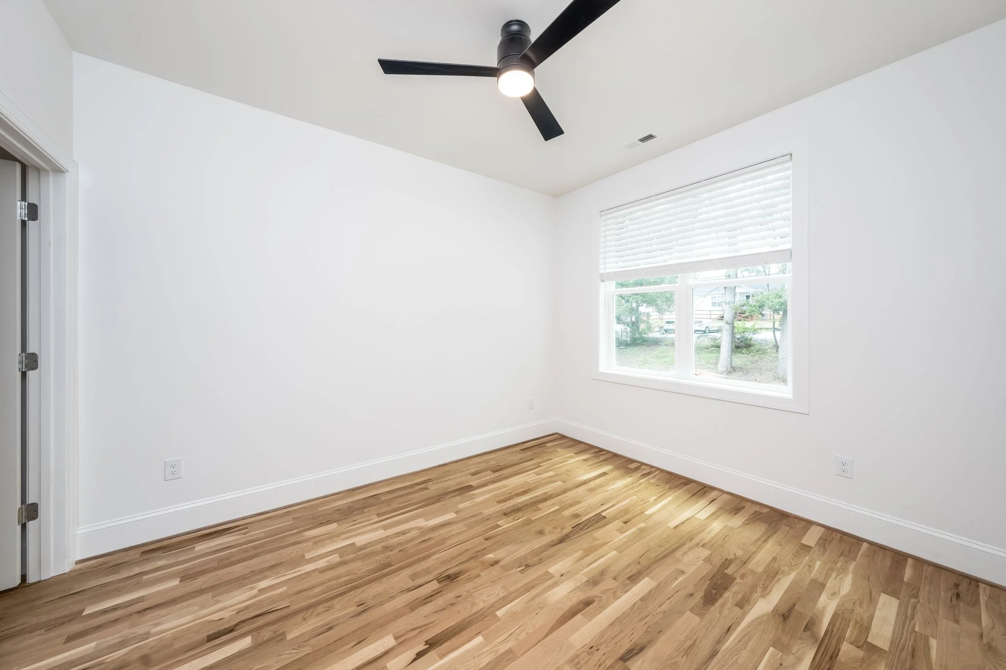 15-web-or-mls-3803 Sperry Land-17.jpg