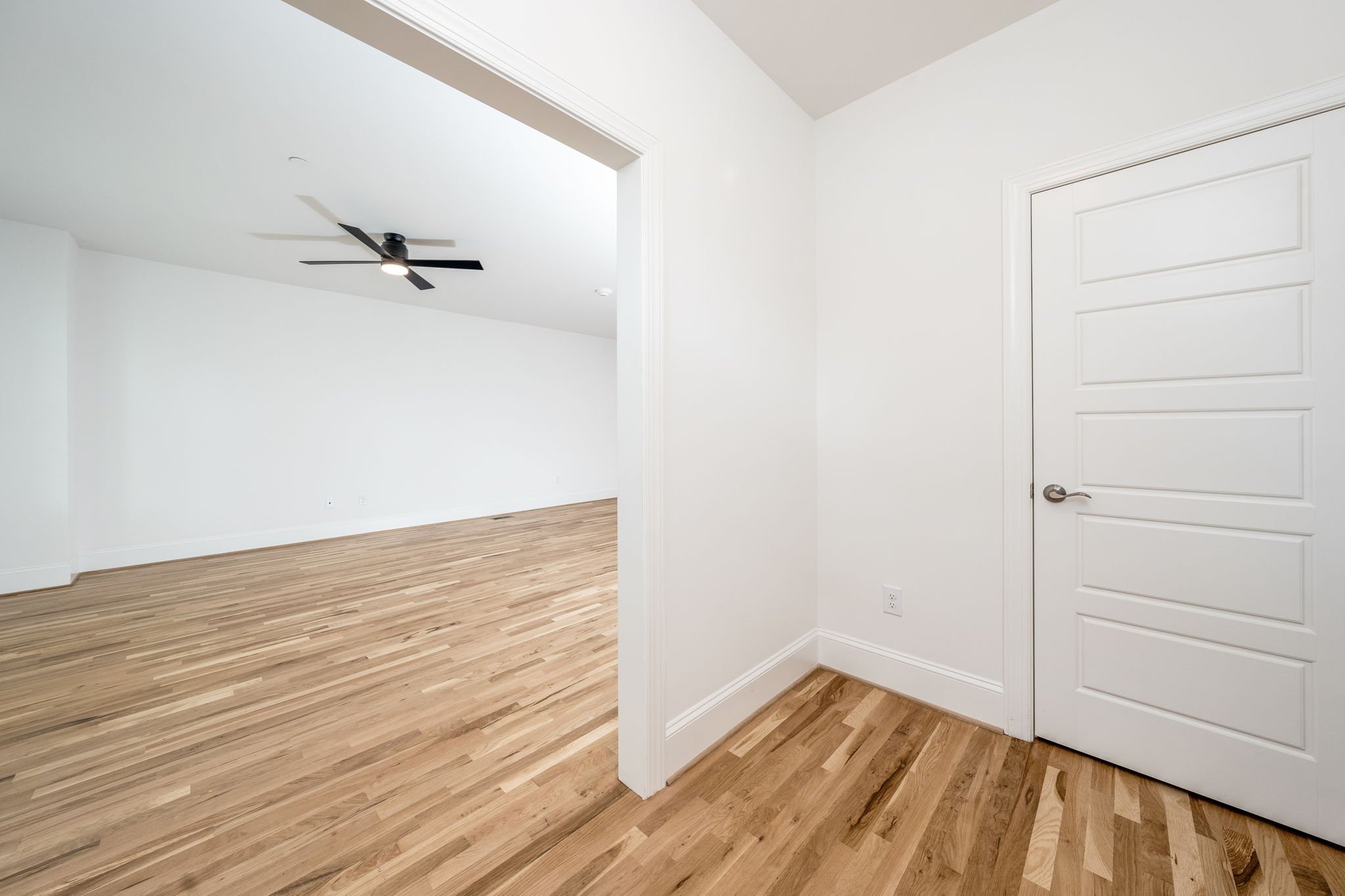 18-web-or-mls-3803 Sperry Land-2.jpg