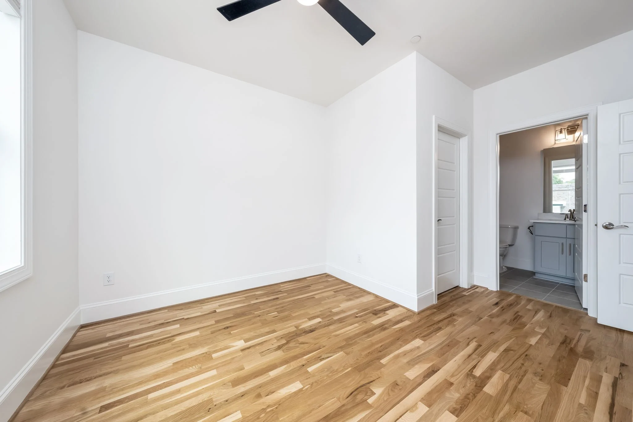 23-web-or-mls-3803 Sperry Land-24.jpg