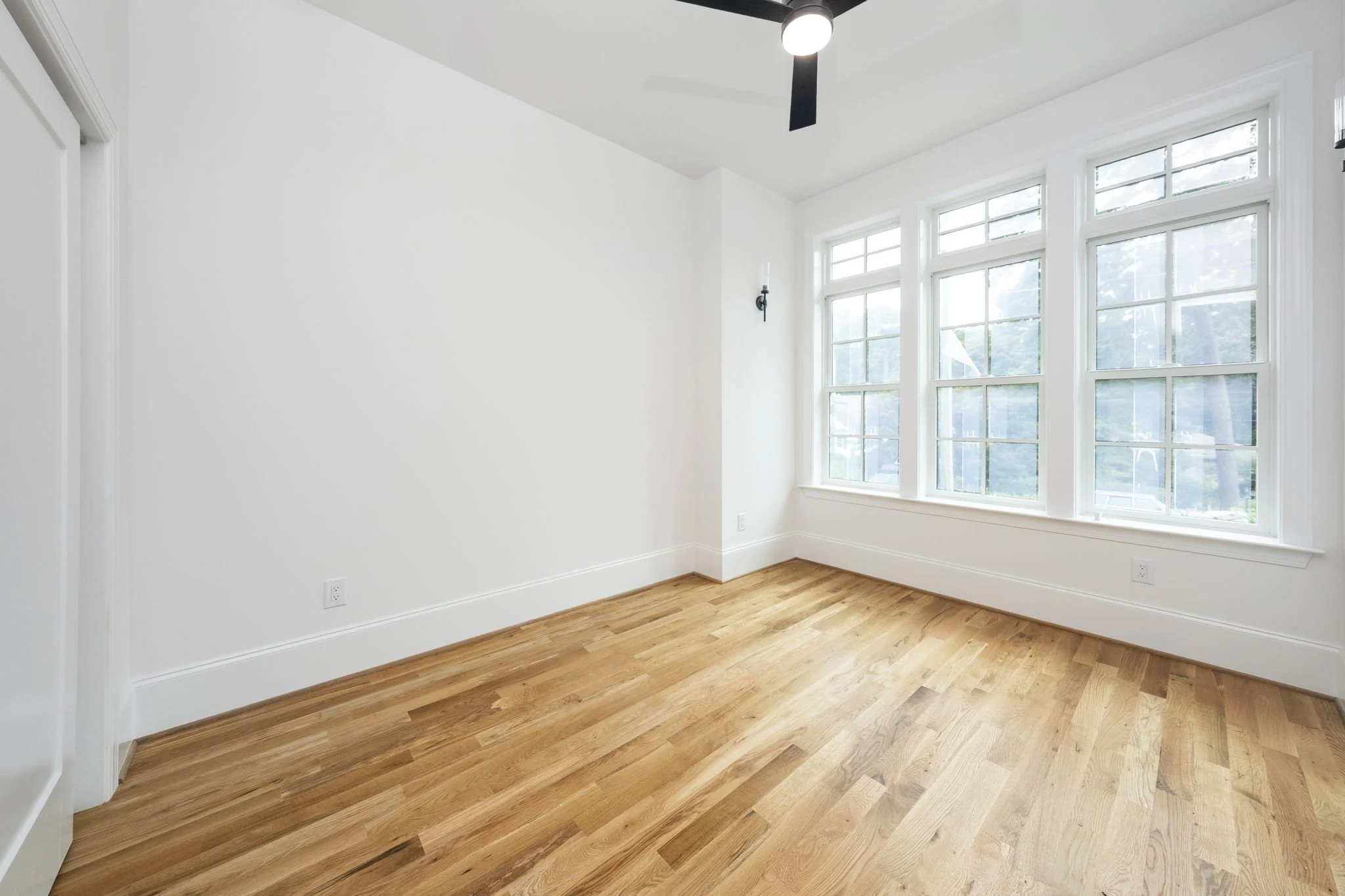 6-web-or-mls-1330 Duplin Rd-8.jpg