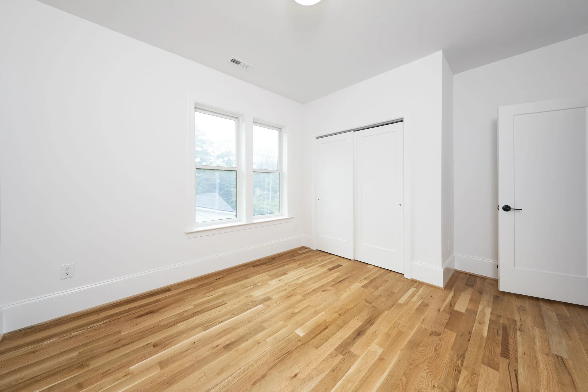 31-web-or-mls-1330 Duplin Rd-33.jpg