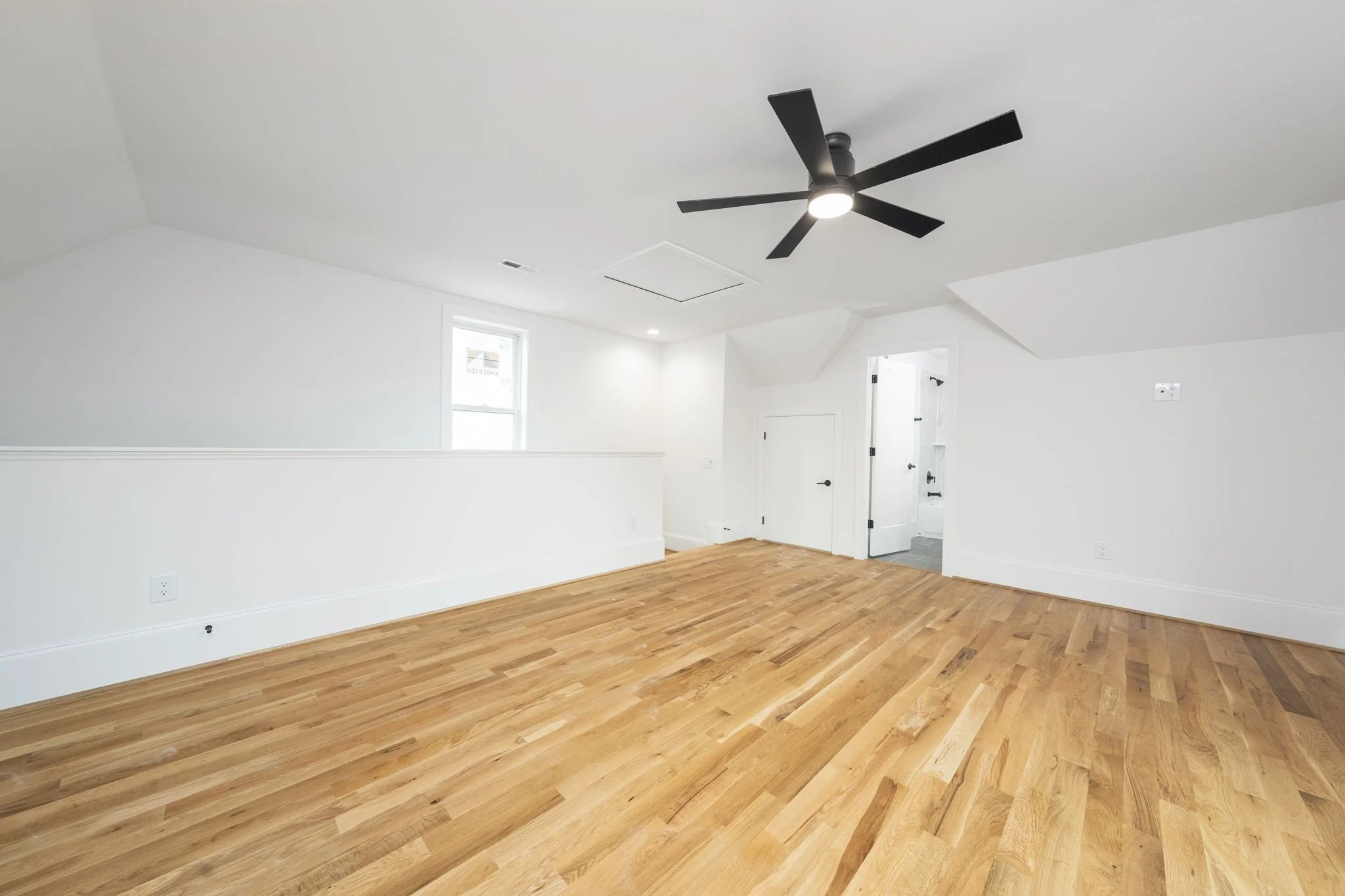 42-web-or-mls-1330 Duplin Rd-45.jpg
