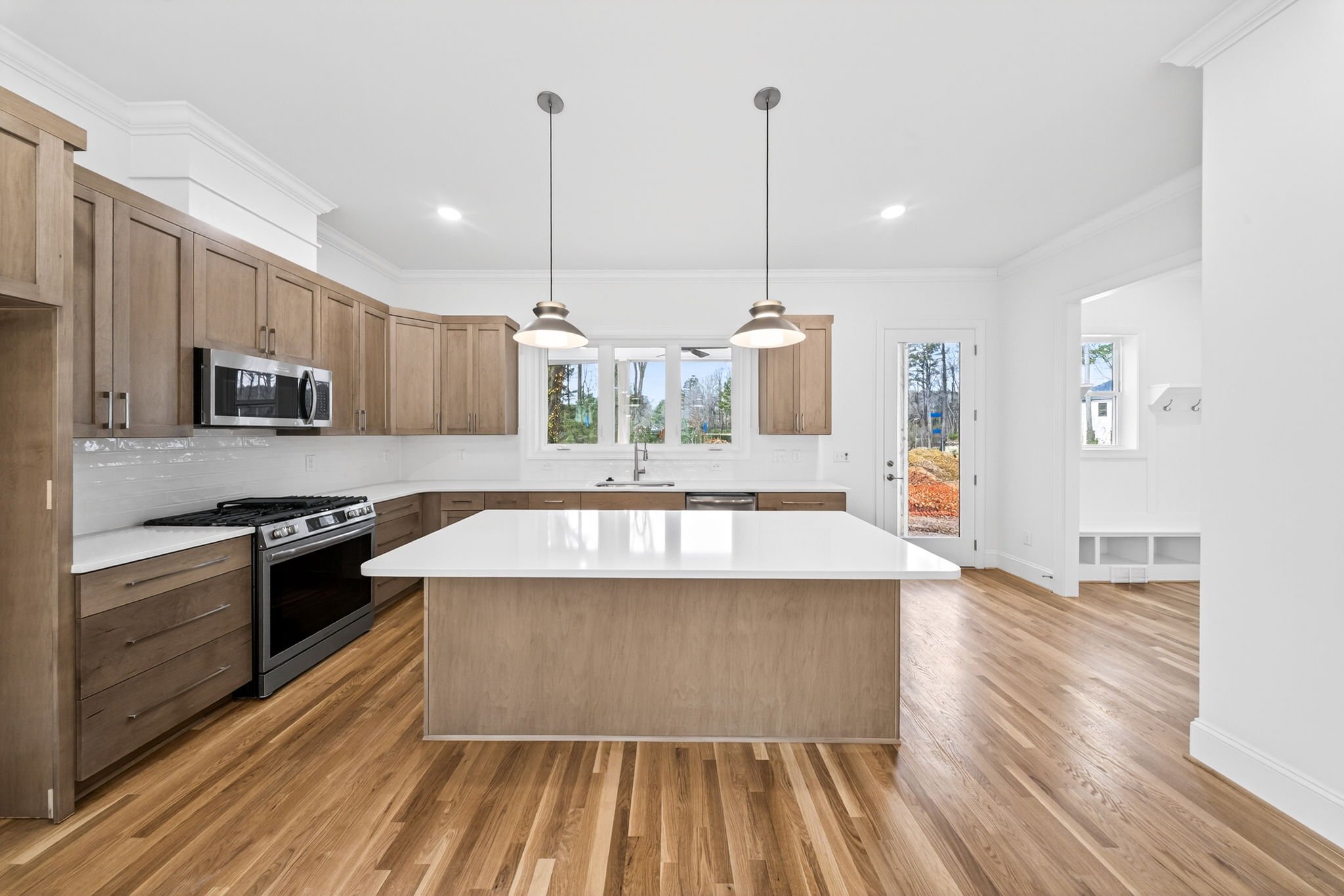 6-web-or-mls- 2526 Prince Drive (37 of 53).jpg