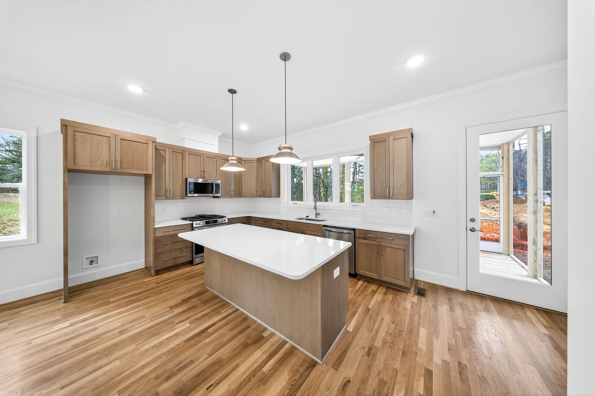 16-web-or-mls- 2526 Prince Drive (53 of 53).jpg