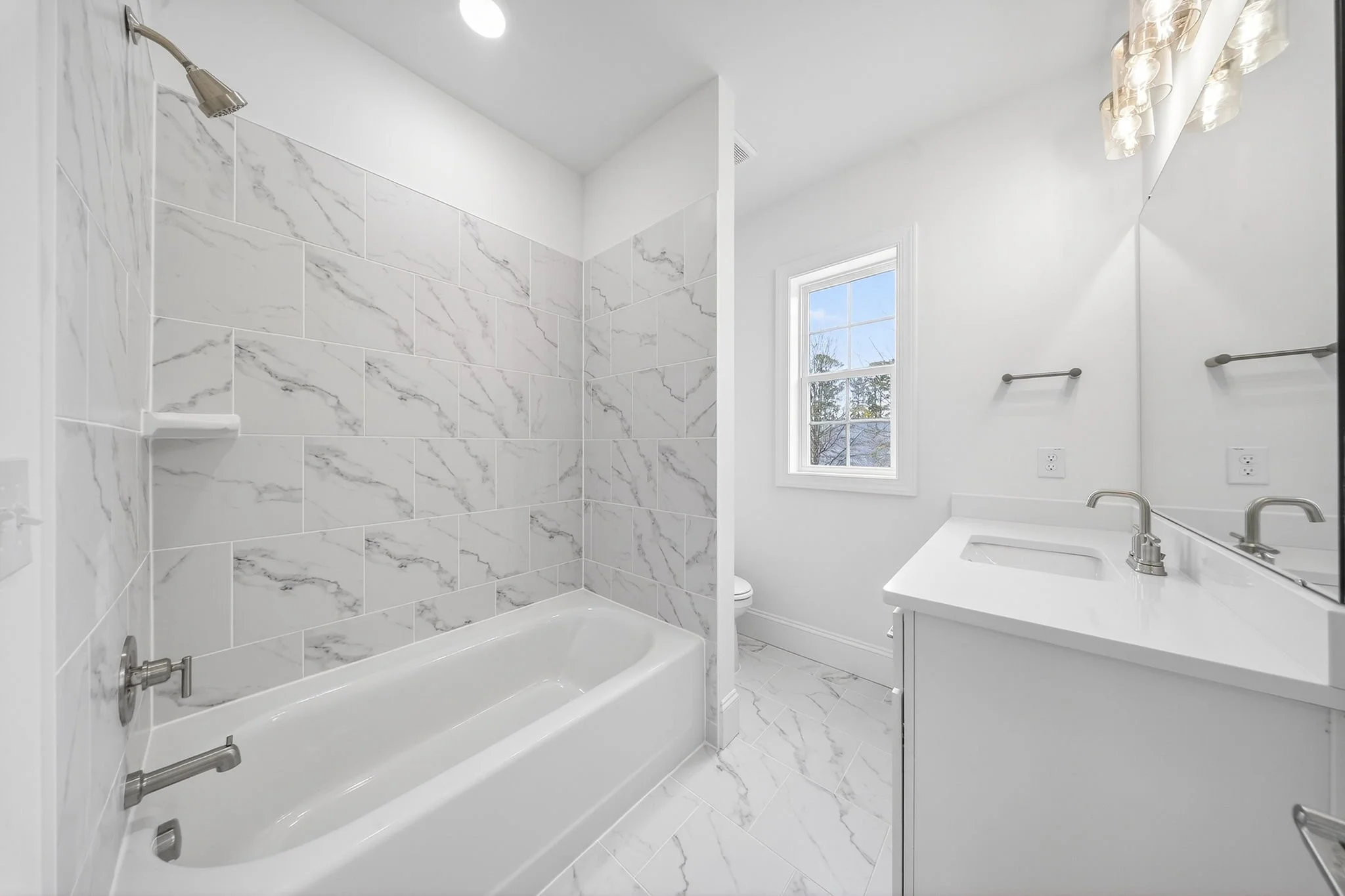 18-web-or-mls- 2526 Prince Drive (2 of 53).jpg