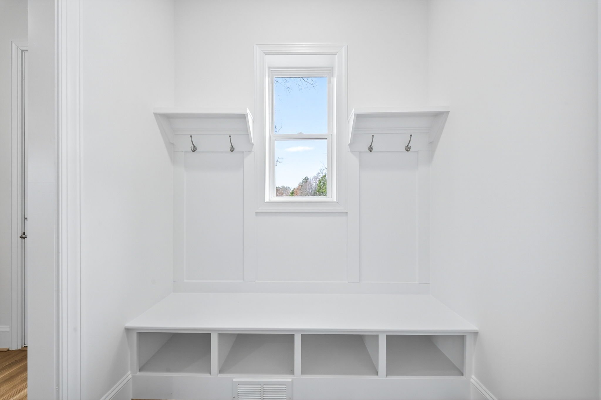 23-web-or-mls- 2526 Prince Drive (11 of 53).jpg