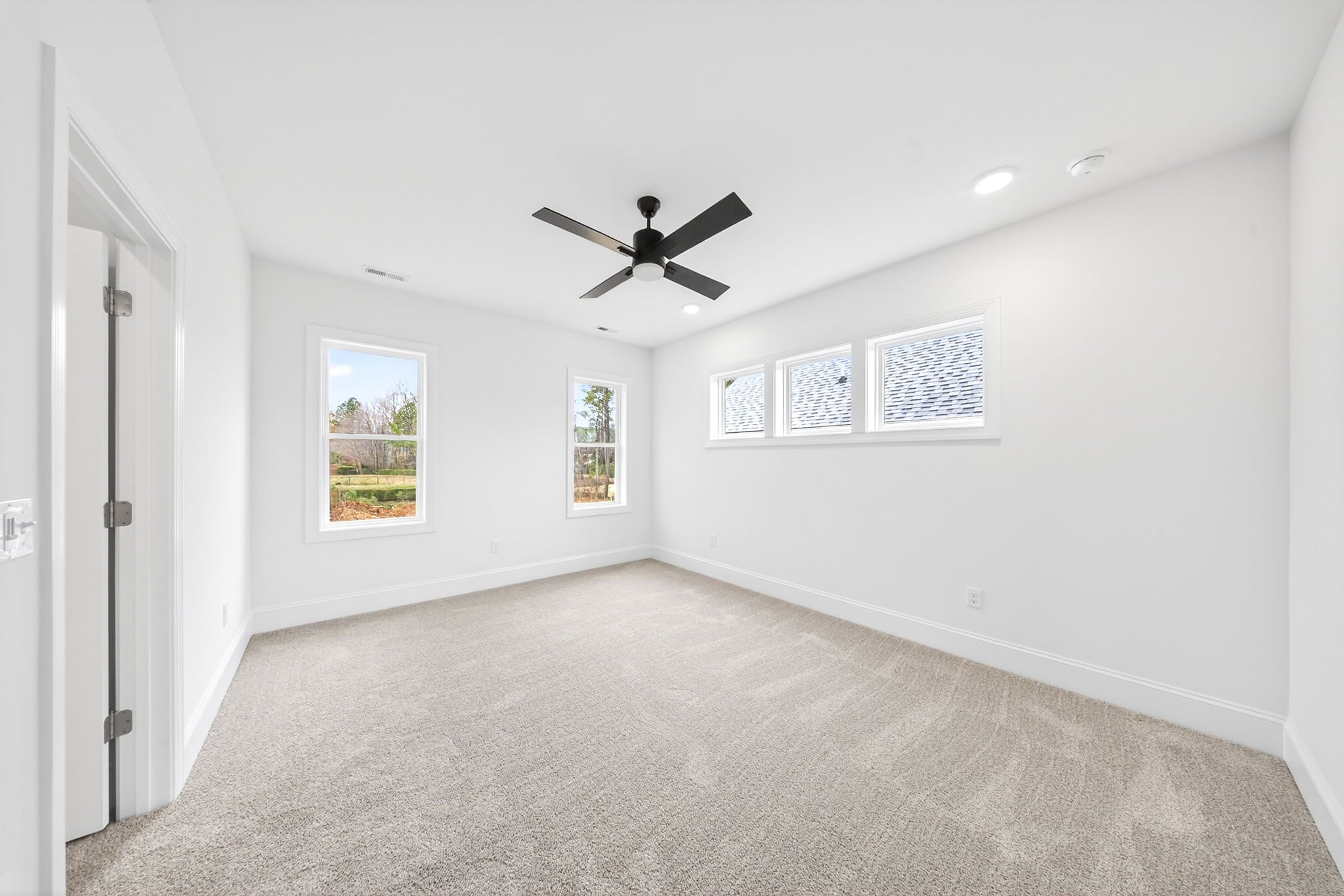 29-web-or-mls- 2526 Prince Drive (17 of 53).jpg