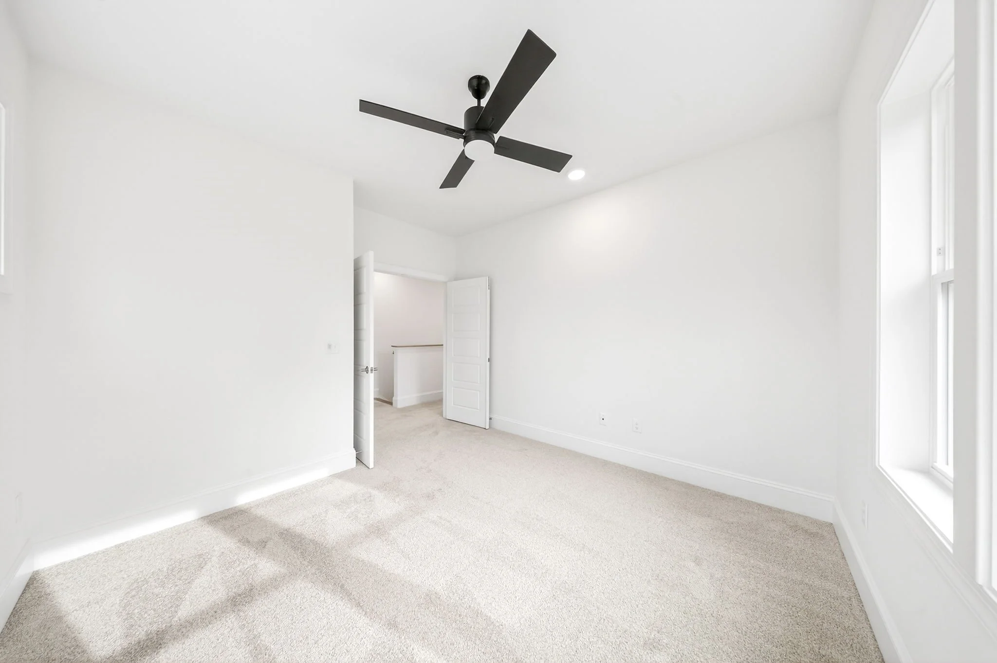 40-web-or-mls- 2526 Prince Drive (28 of 53).jpg