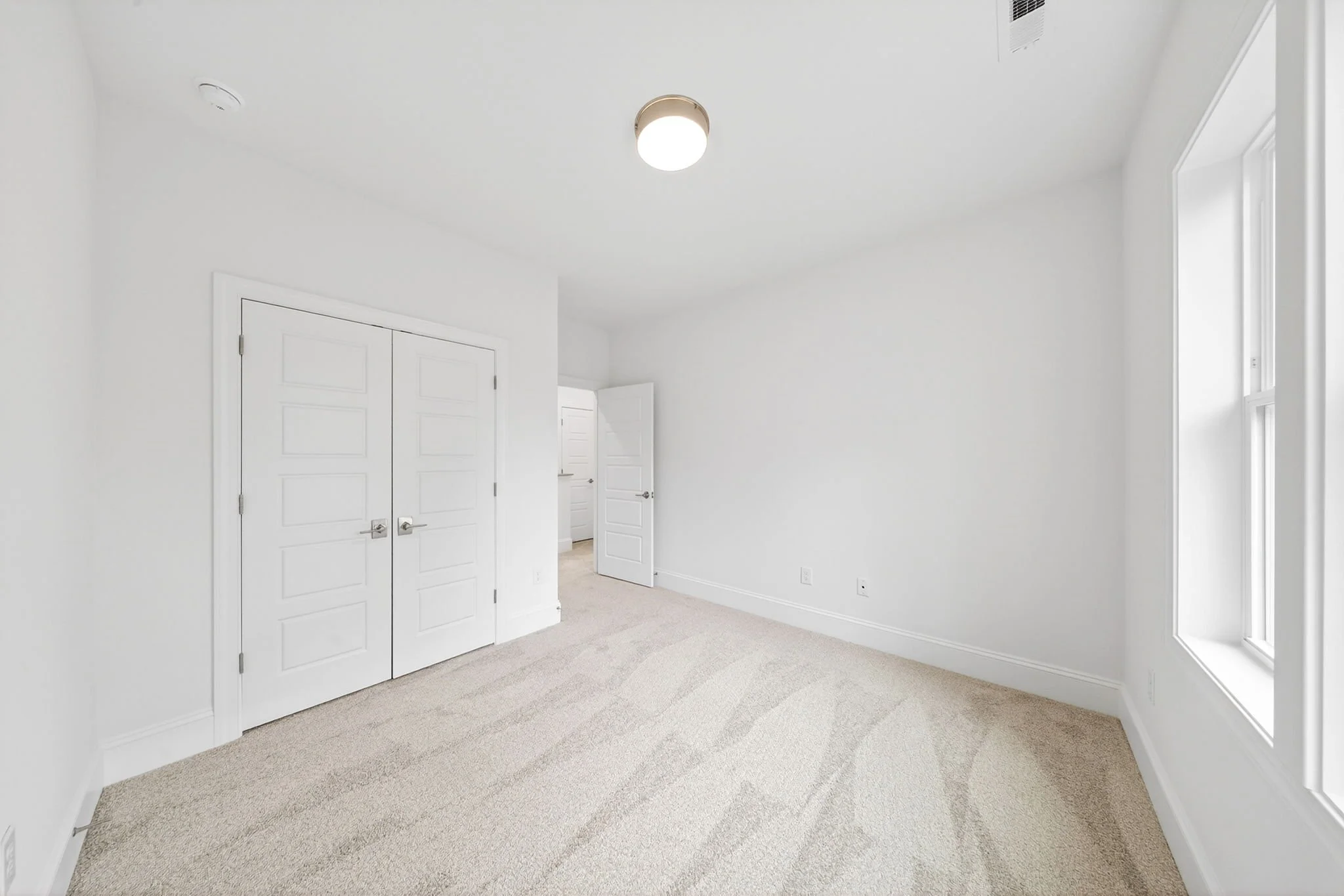 44-web-or-mls- 2526 Prince Drive (32 of 53).jpg