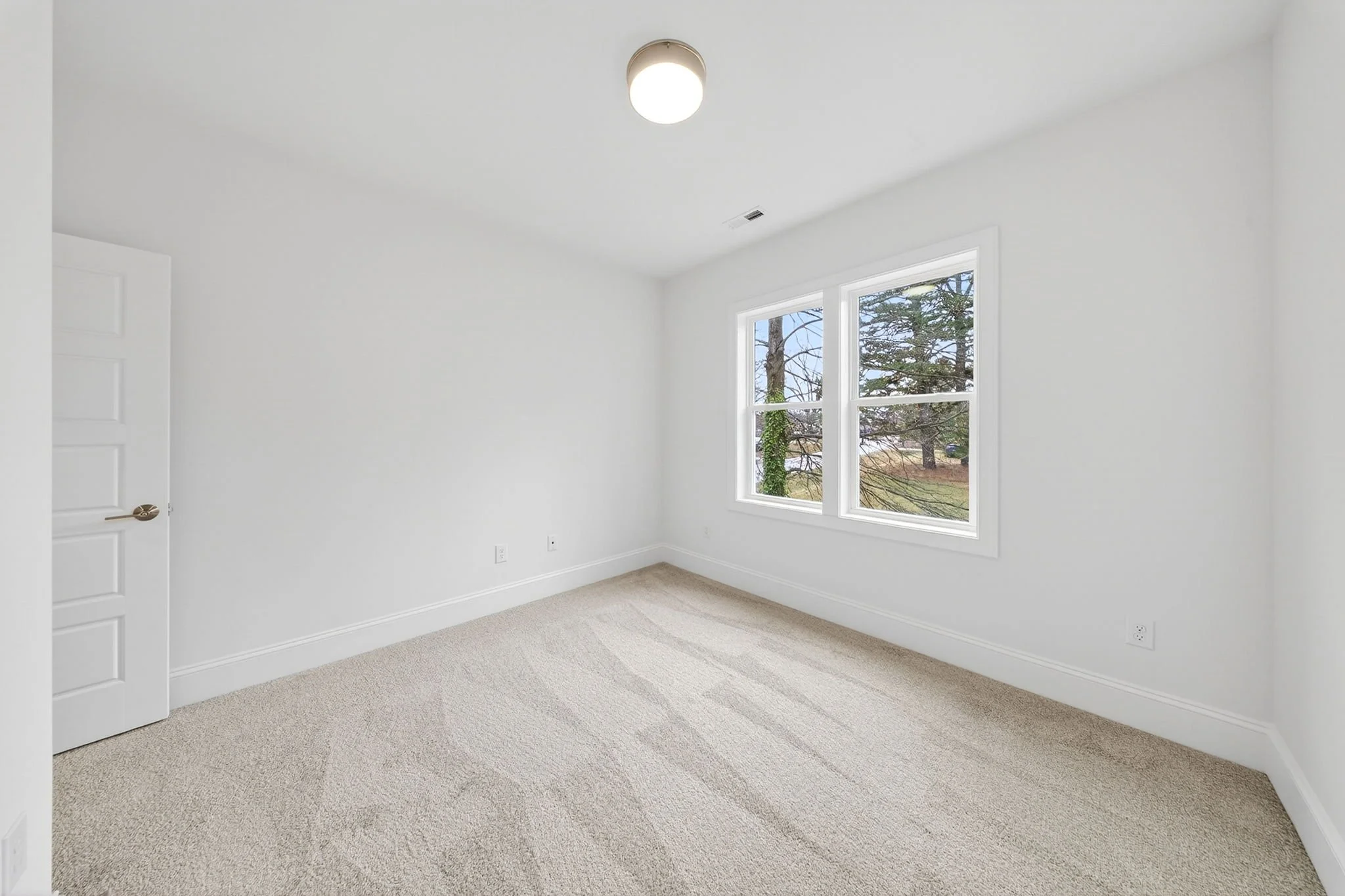 45-web-or-mls- 2526 Prince Drive (33 of 53).jpg