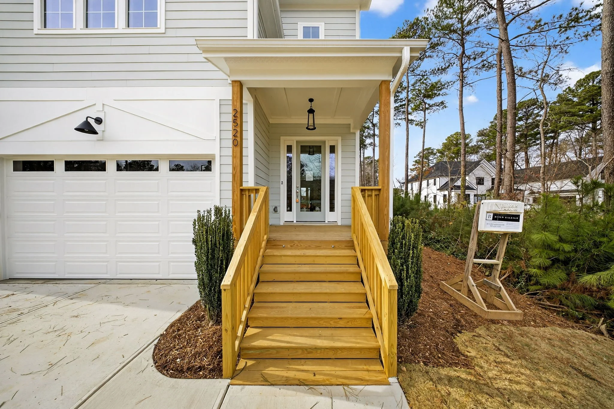 3-web-or-mls-2520 Prince Dr (11 of 59).jpg