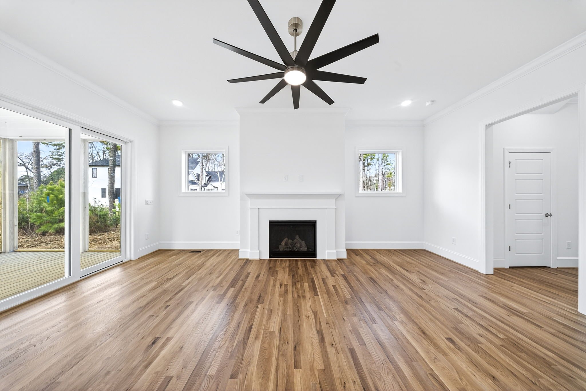 20-web-or-mls-2520 Prince Dr (31 of 59).jpg