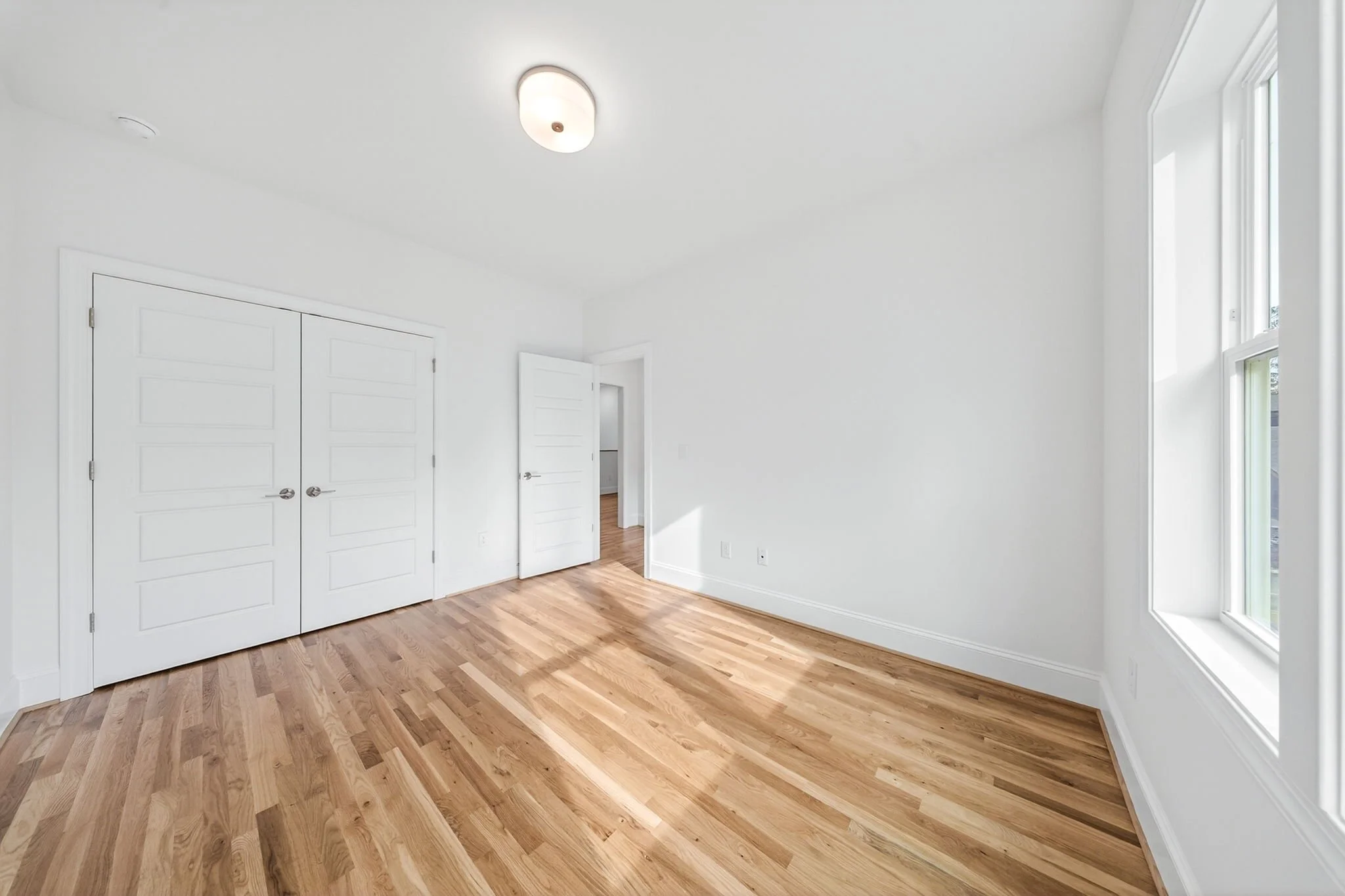 33-web-or-mls-2520 Prince Dr (7 of 59).jpg