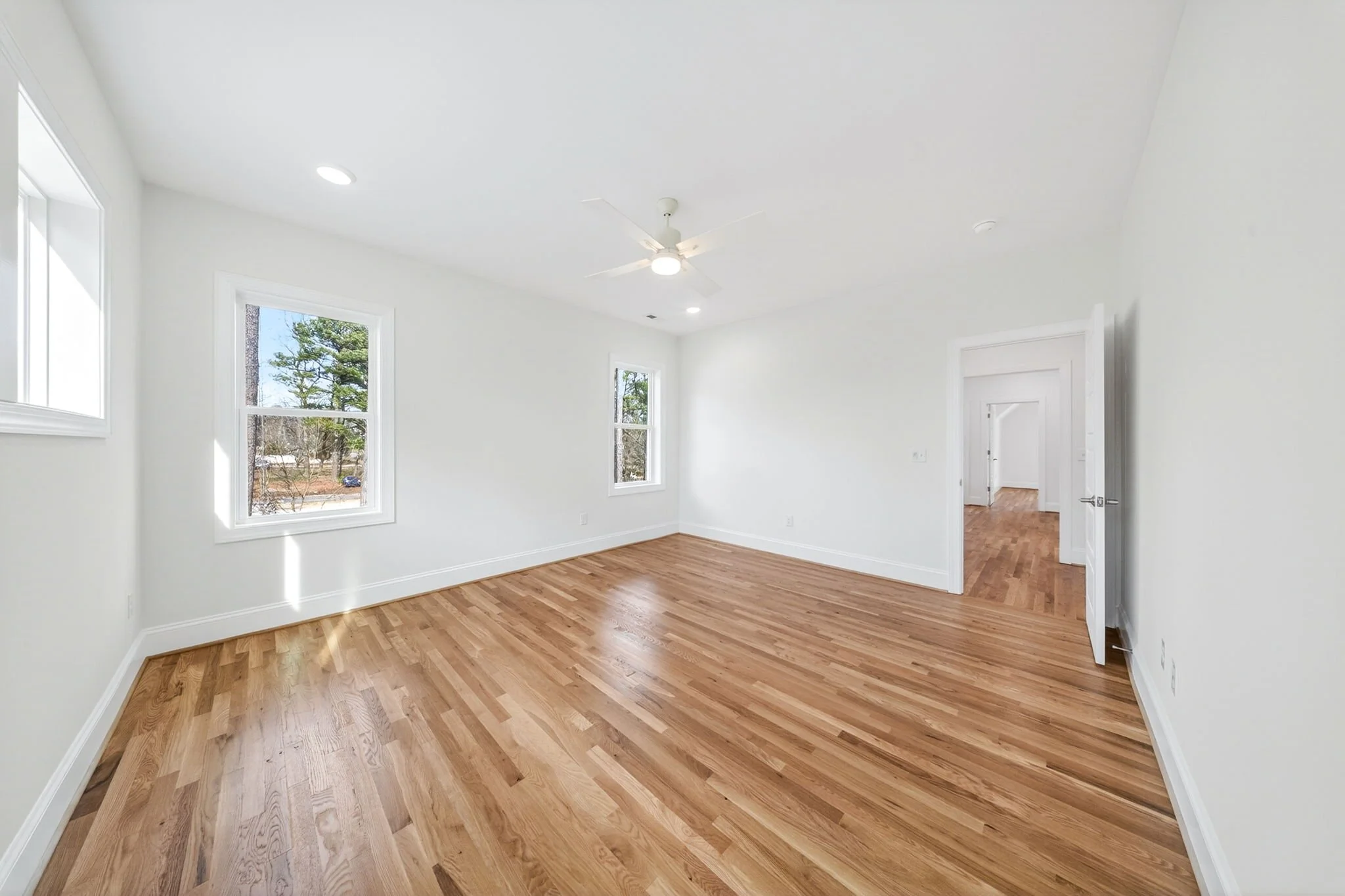 39-web-or-mls-2520 Prince Dr (40 of 59).jpg